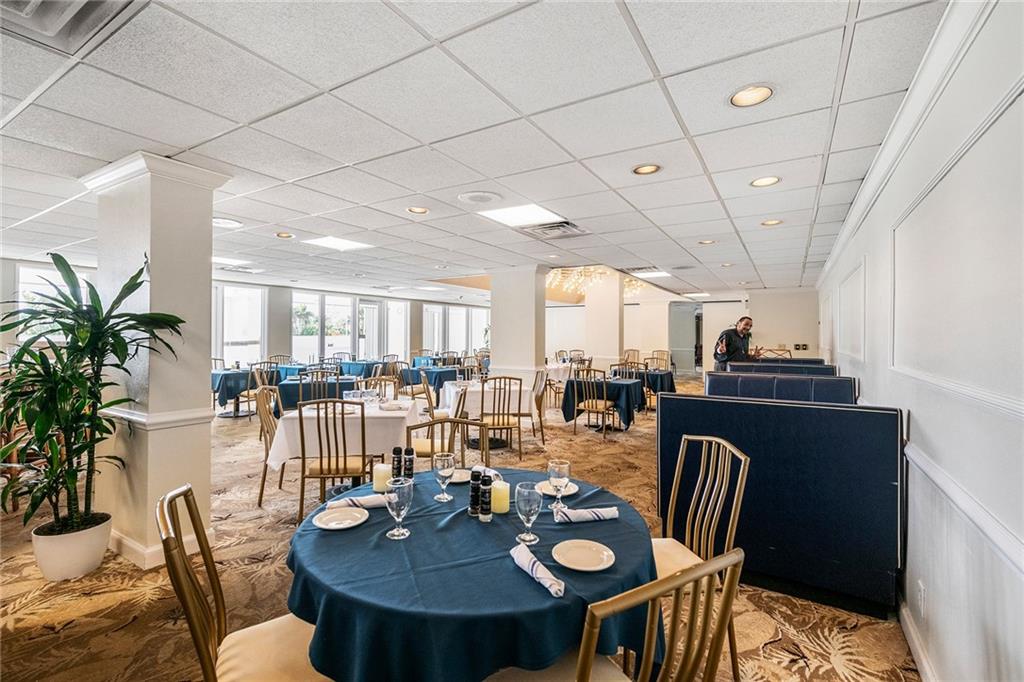 Point of Americas II - Residential