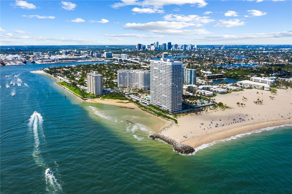 Point of Americas II - Residential