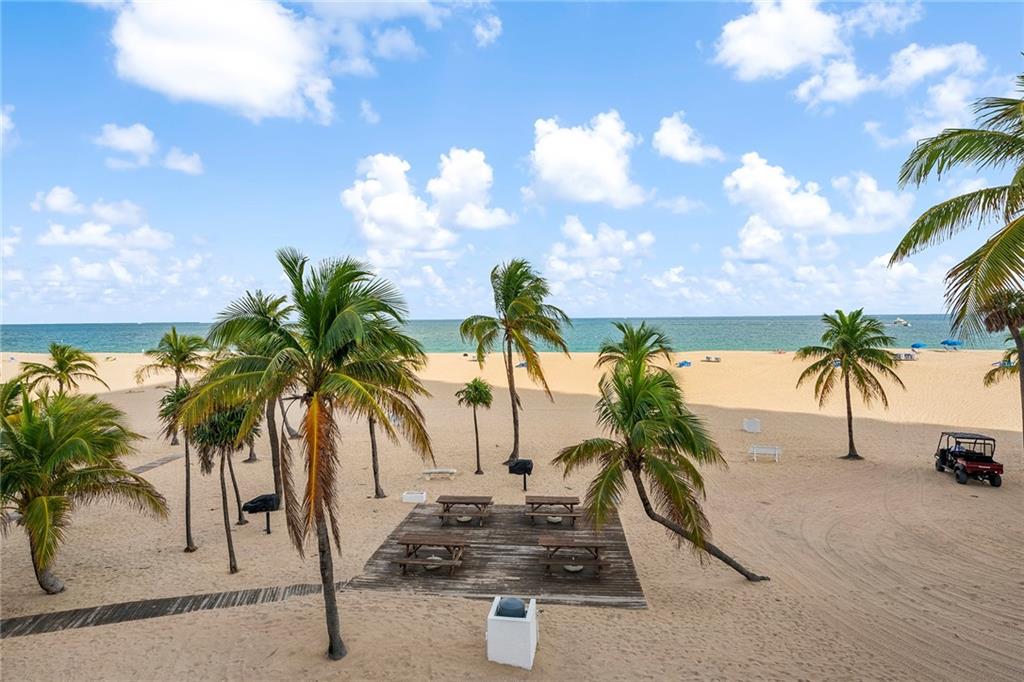 Point of Americas II - Residential