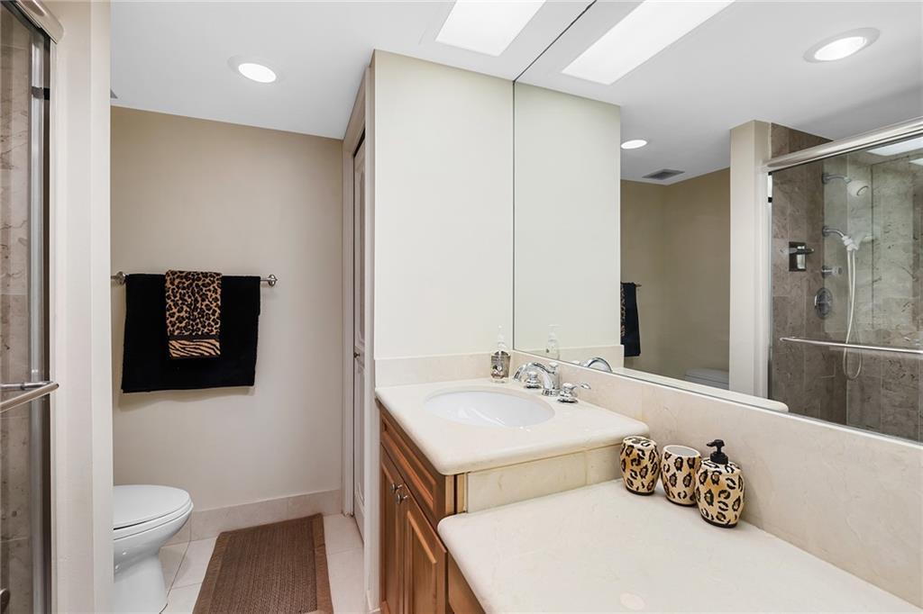 Point of Americas II - Residential