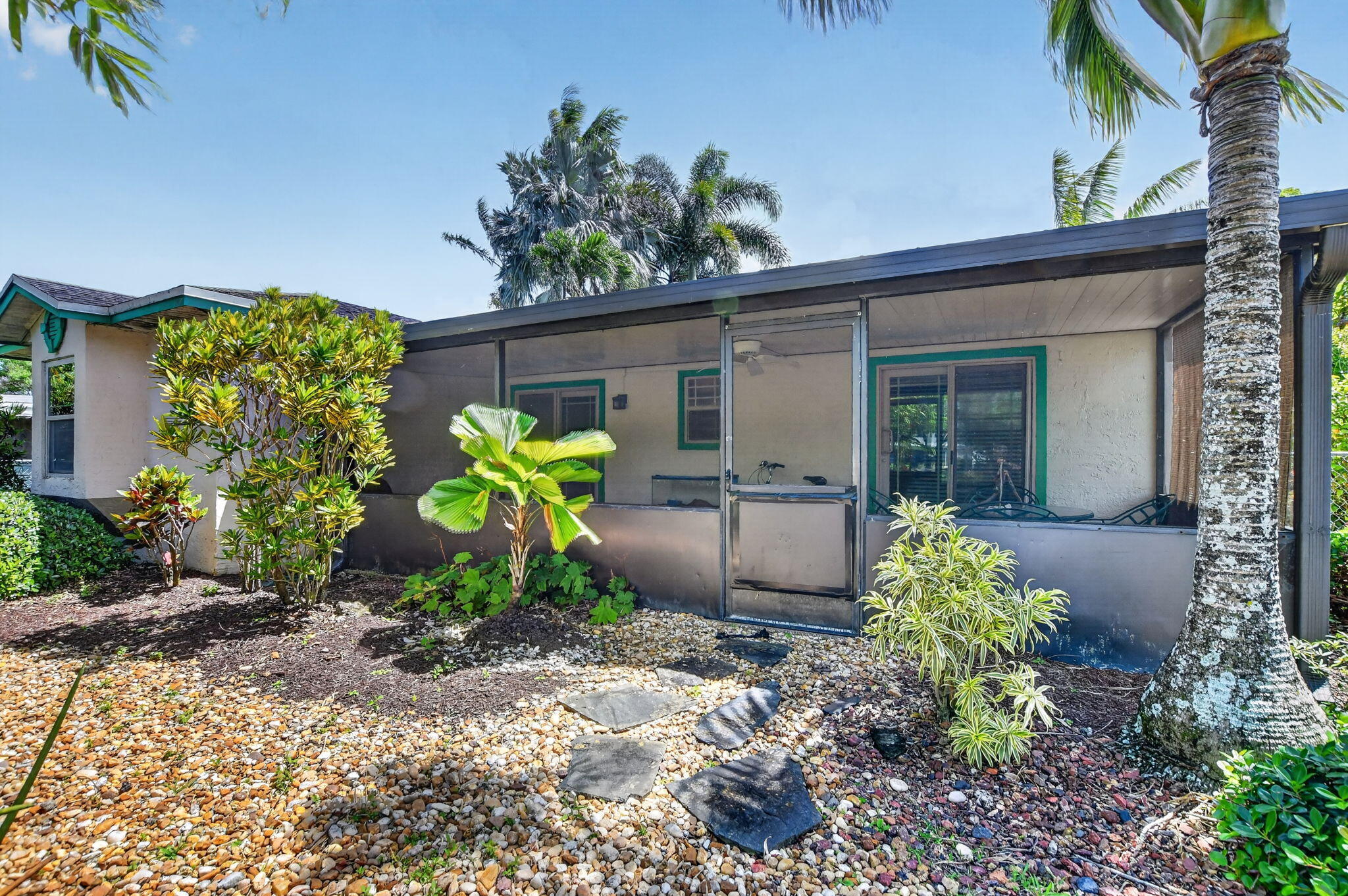 COUNTRY PARK - Residential