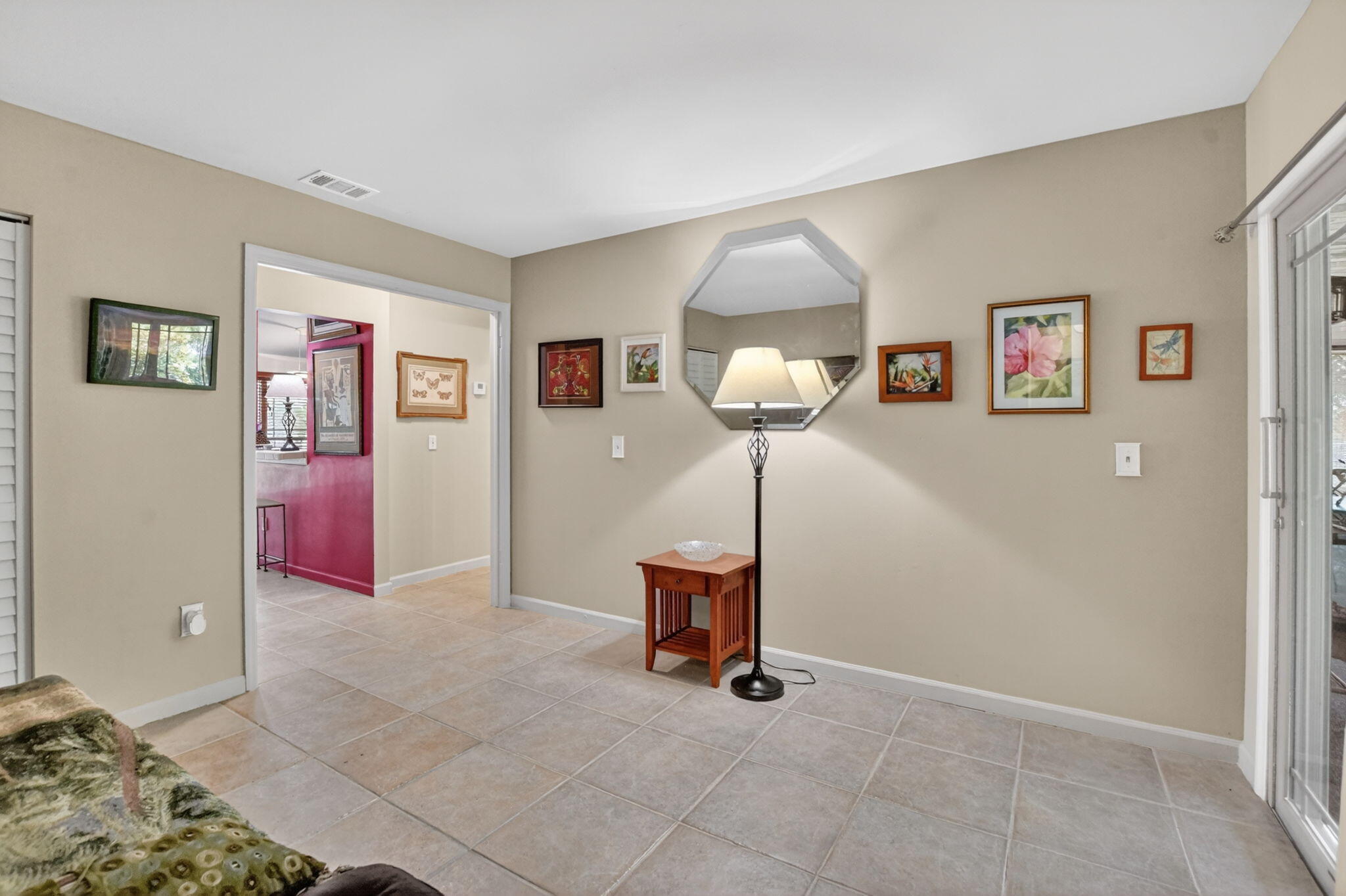 COUNTRY PARK - Residential