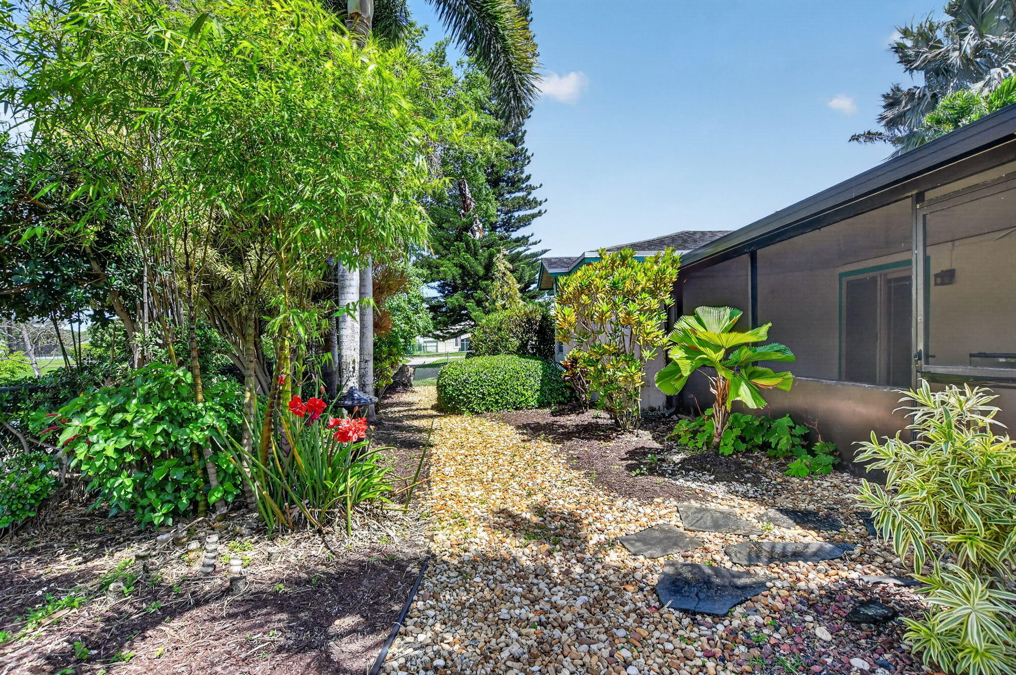 COUNTRY PARK - Residential