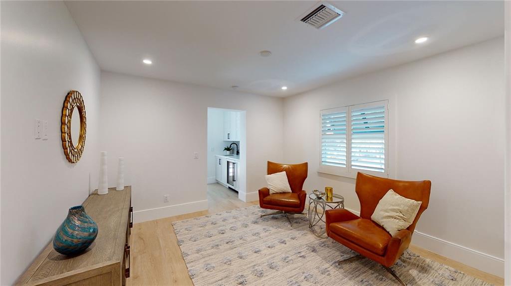 SANTA BARBARA SHORES - Residential