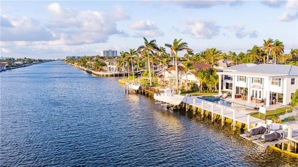 SANTA BARBARA SHORES - Residential