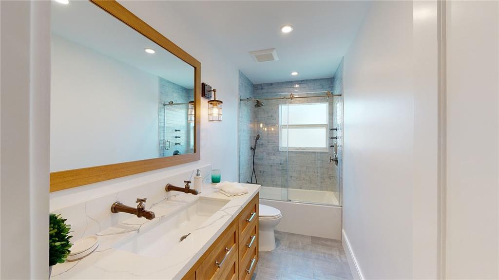 SANTA BARBARA SHORES - Residential