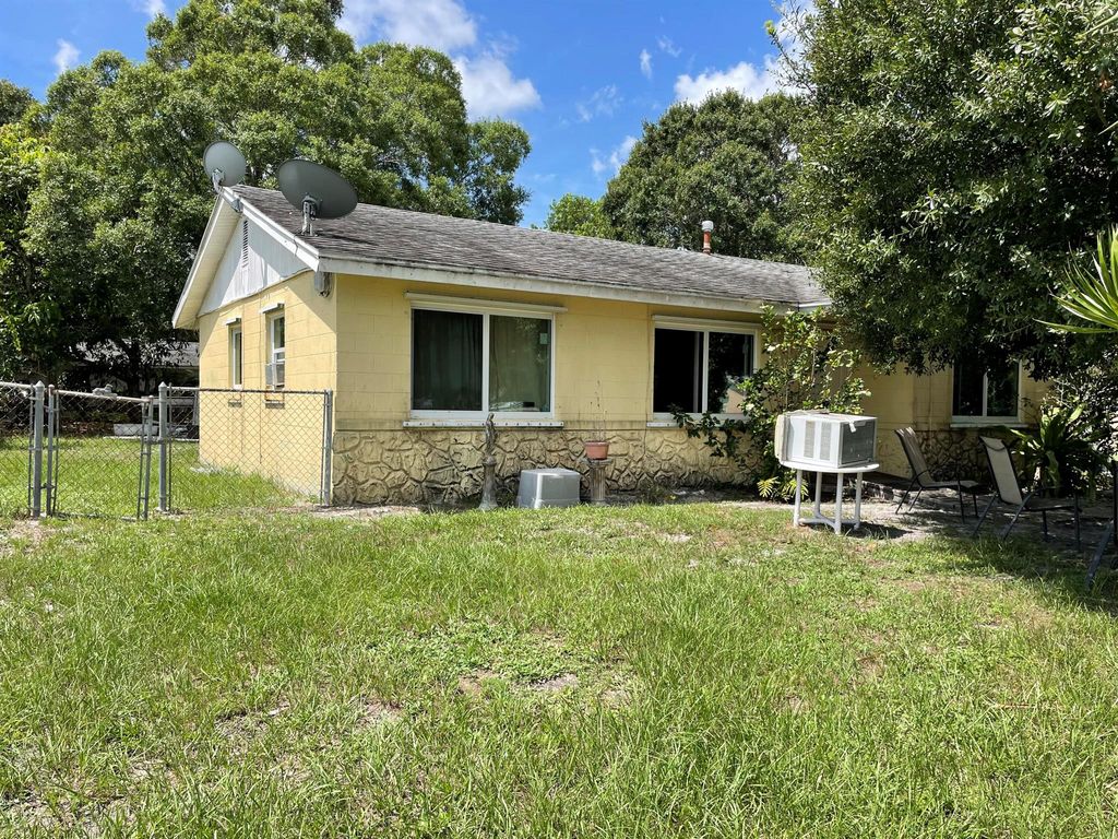 Photo of 2803 Langston Drive, Fort Pierce, FL 34946 (MLS # R10905539)
