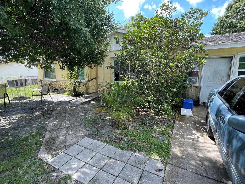 Photo of 2803 Langston Drive, Fort Pierce, FL 34946 (MLS # R10905539)
