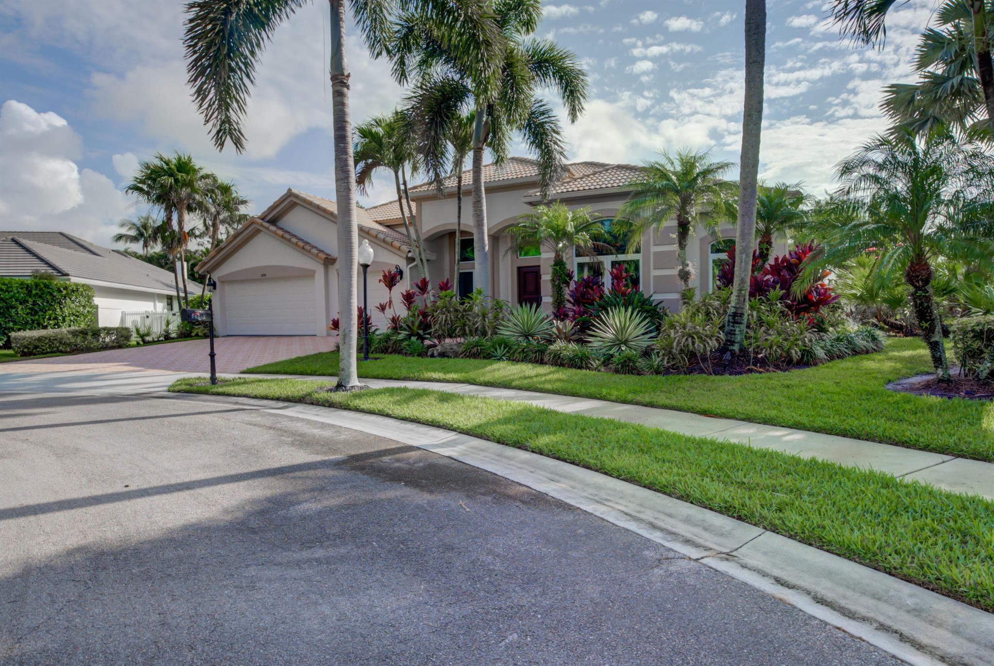 18981 SE Outrigger Lane