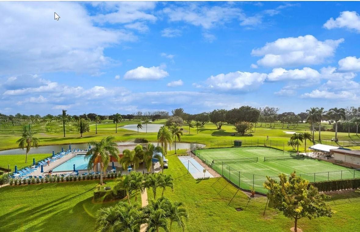 9923 S Hollybrook Lake Dr 105, Pembroke Pines, FL, 33025/$128,000 3 9923 S Hollybrook Lake Dr 105