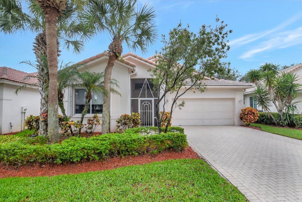 Photo of 9066 Bay Harbour Circle, West Palm Beach, FL 33411 (MLS # R11097052)
