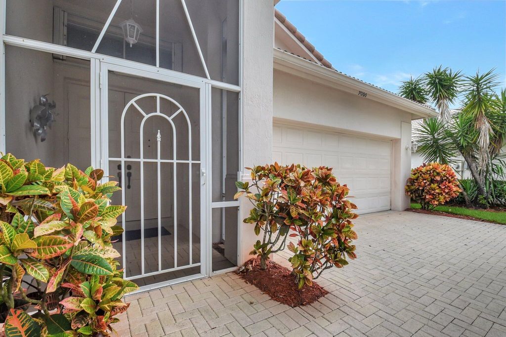 Photo of 9066 Bay Harbour Circle, West Palm Beach, FL 33411 (MLS # R11097052)