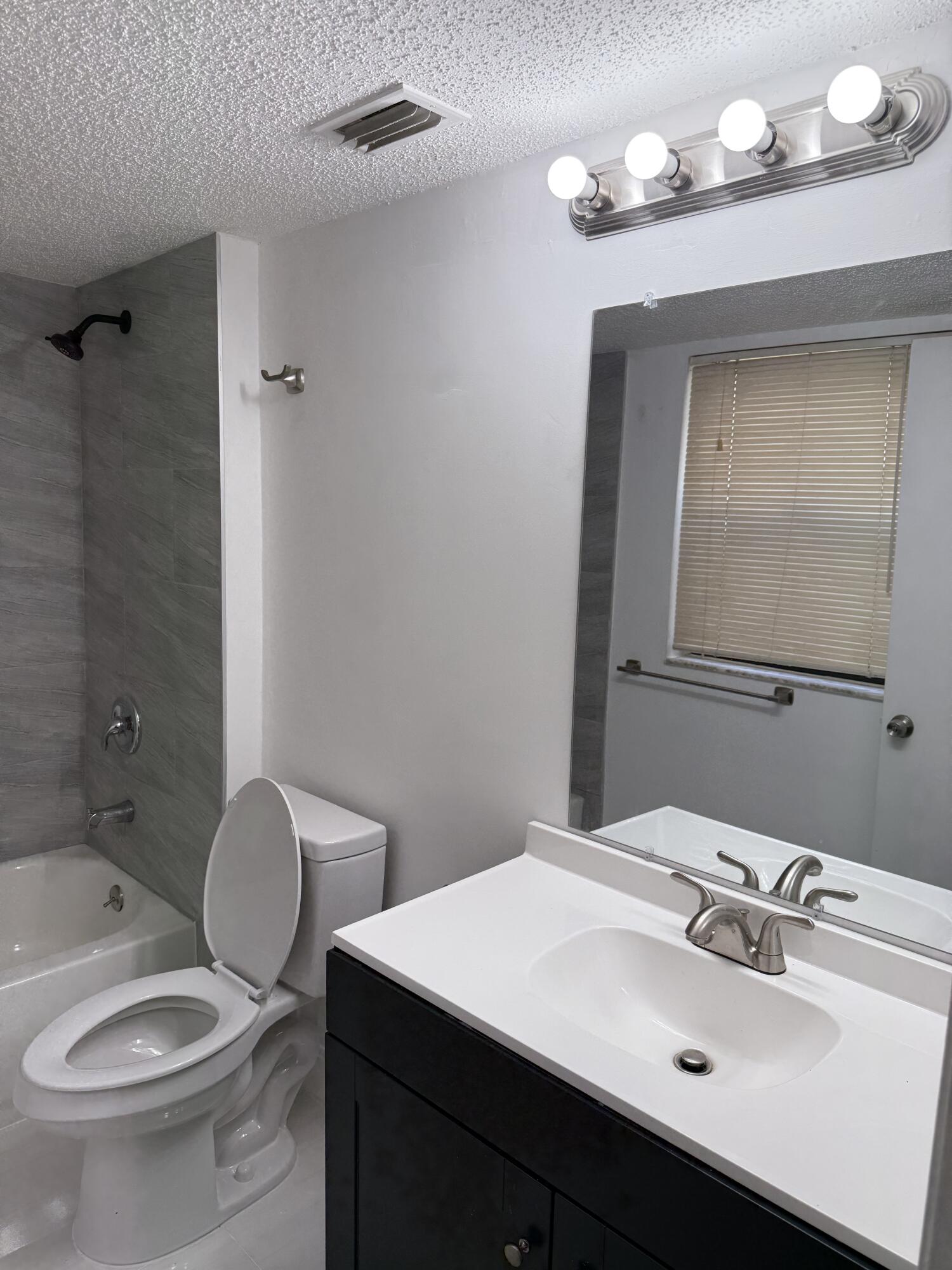 PALM AIRE GARDENS CONDO - Residential Lease