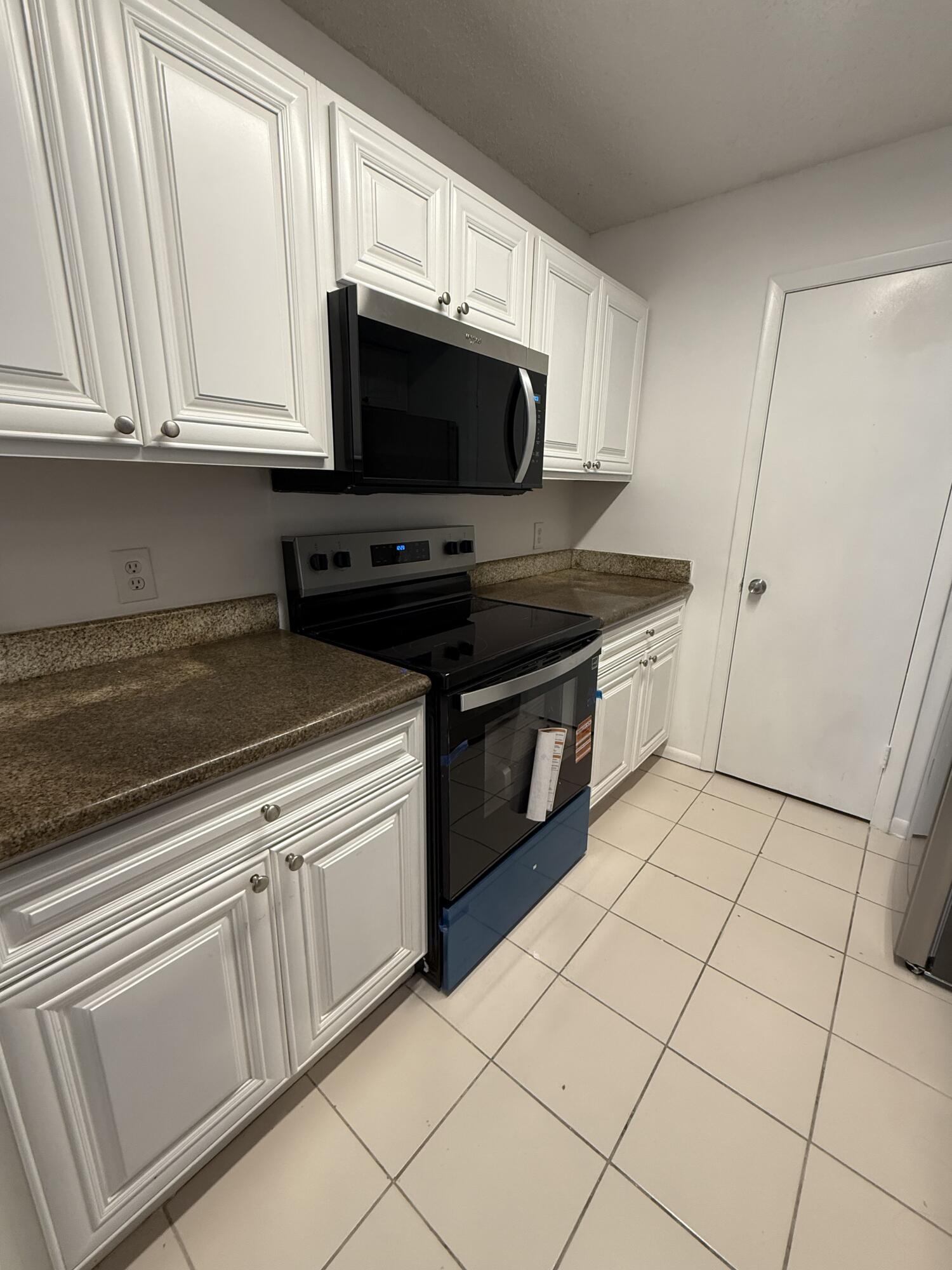 PALM AIRE GARDENS CONDO - Residential Lease