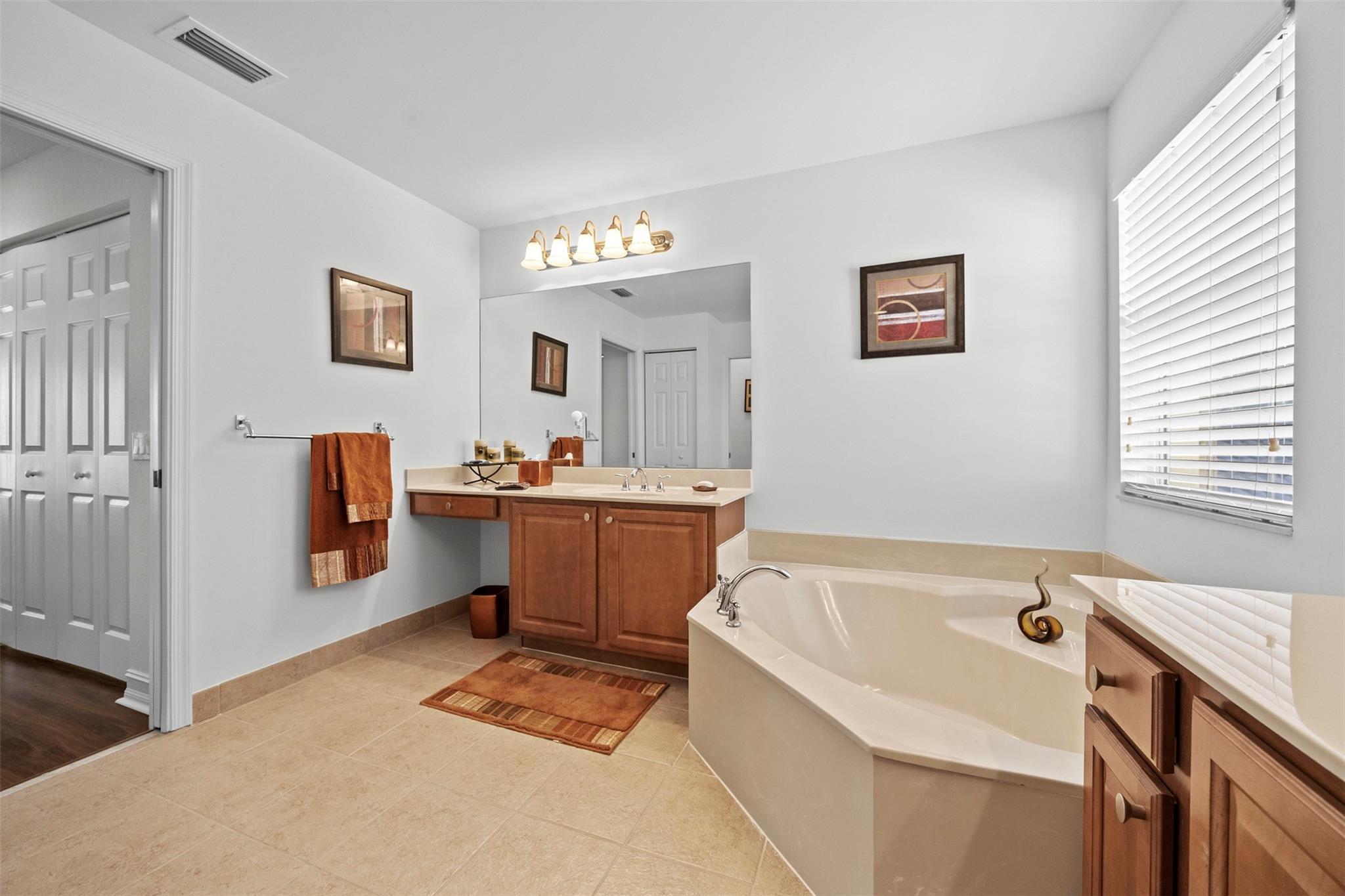 CANYON SPRINGS - Residential