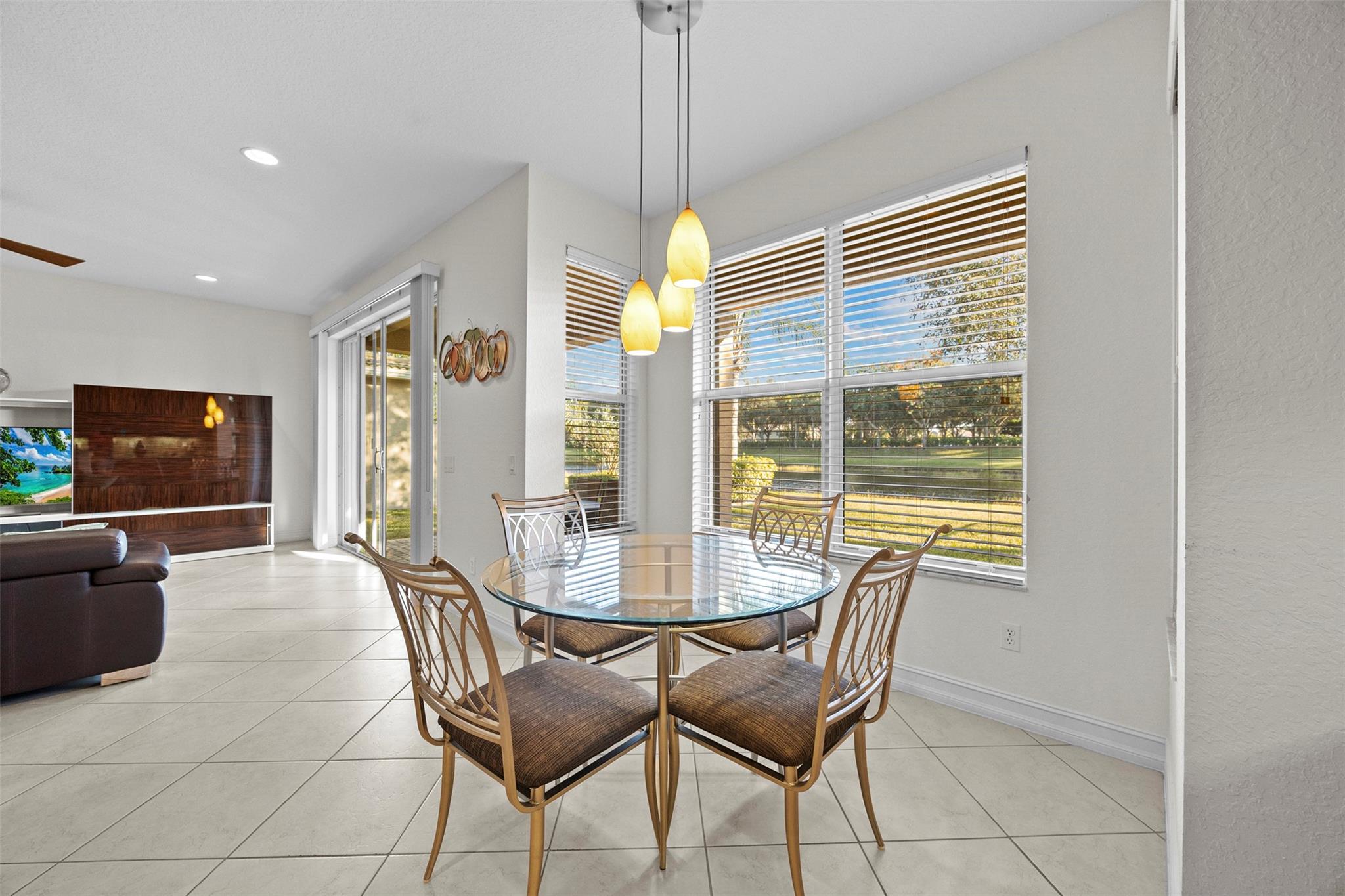 CANYON SPRINGS - Residential