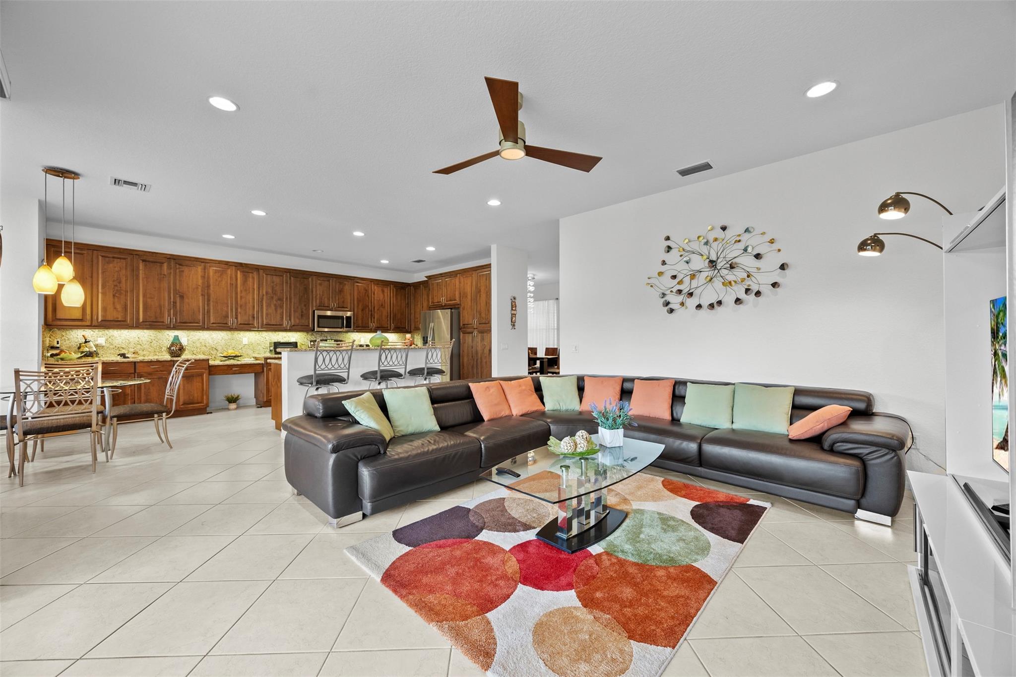 CANYON SPRINGS - Residential