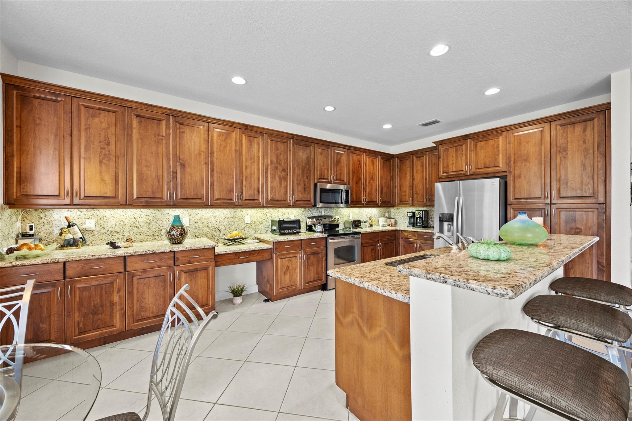 CANYON SPRINGS - Residential