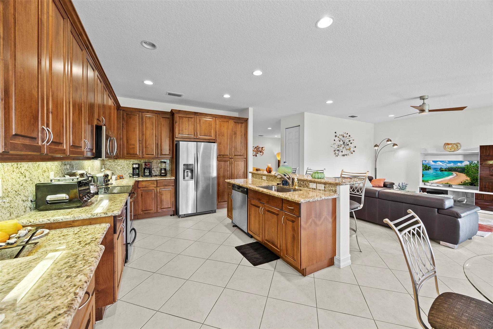 CANYON SPRINGS - Residential