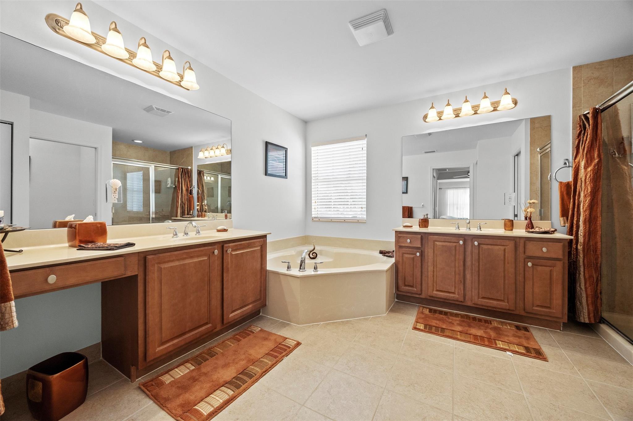 CANYON SPRINGS - Residential