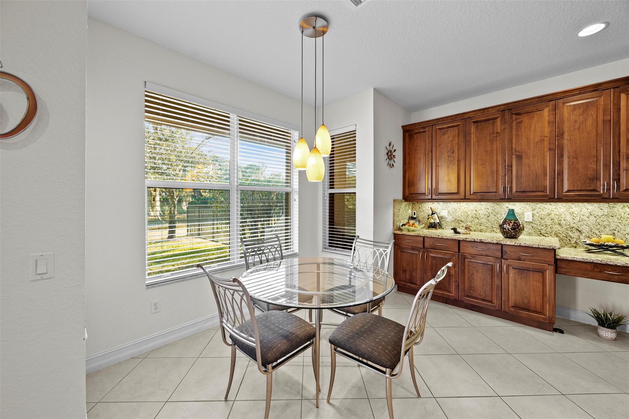 CANYON SPRINGS - Residential