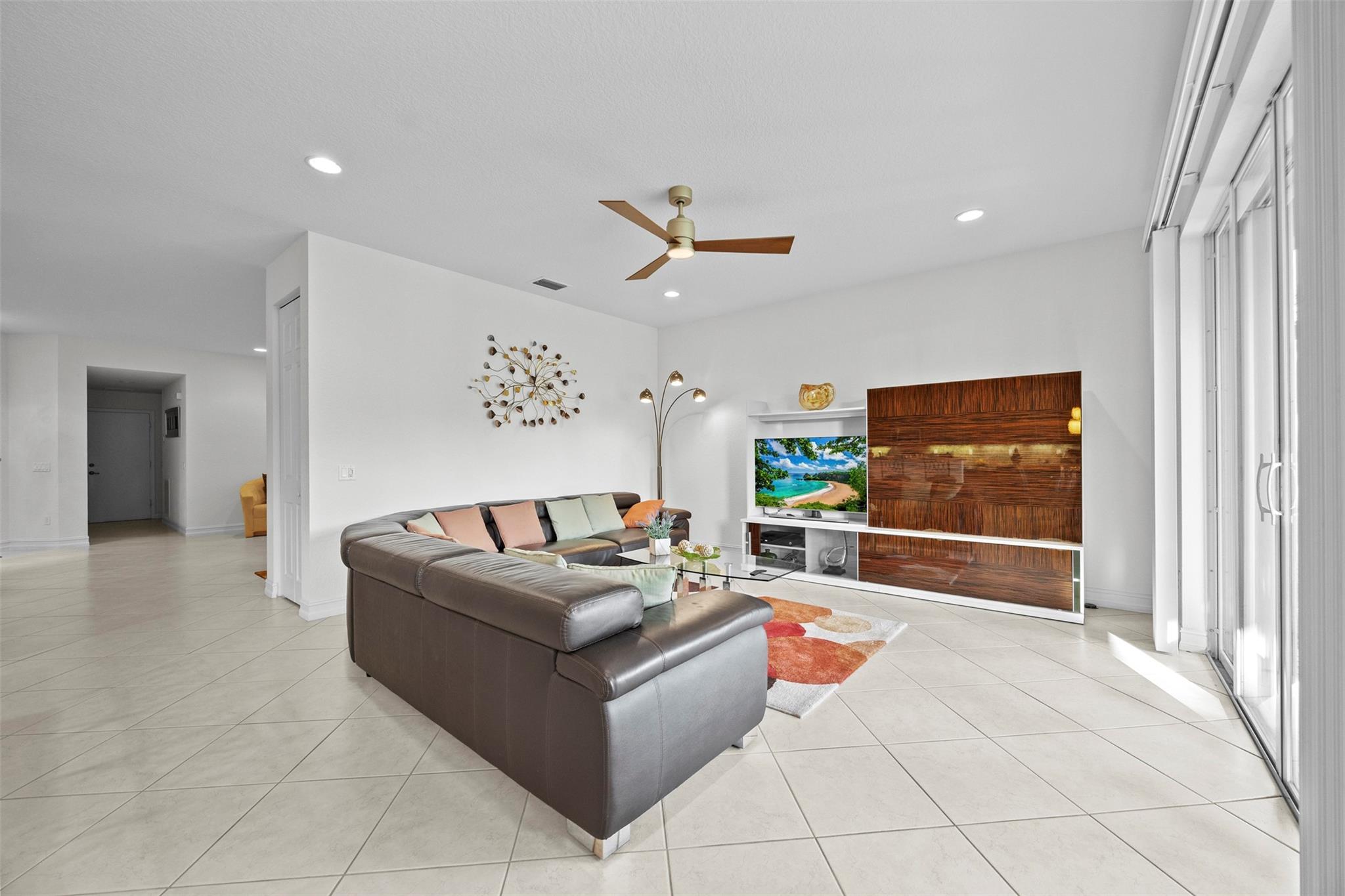 CANYON SPRINGS - Residential