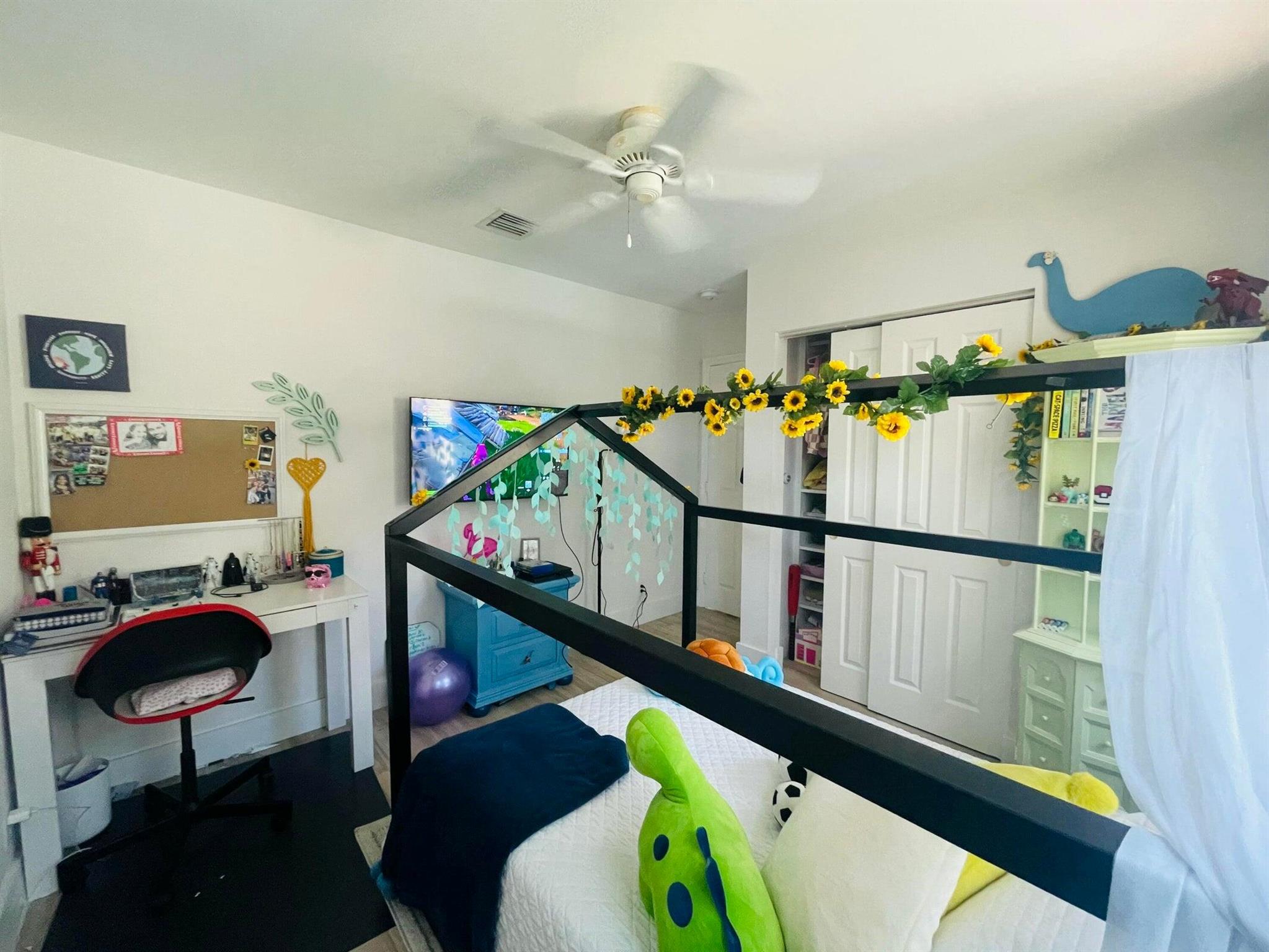 HAMMOCKS AT RIVERGLEN - Residential Lease