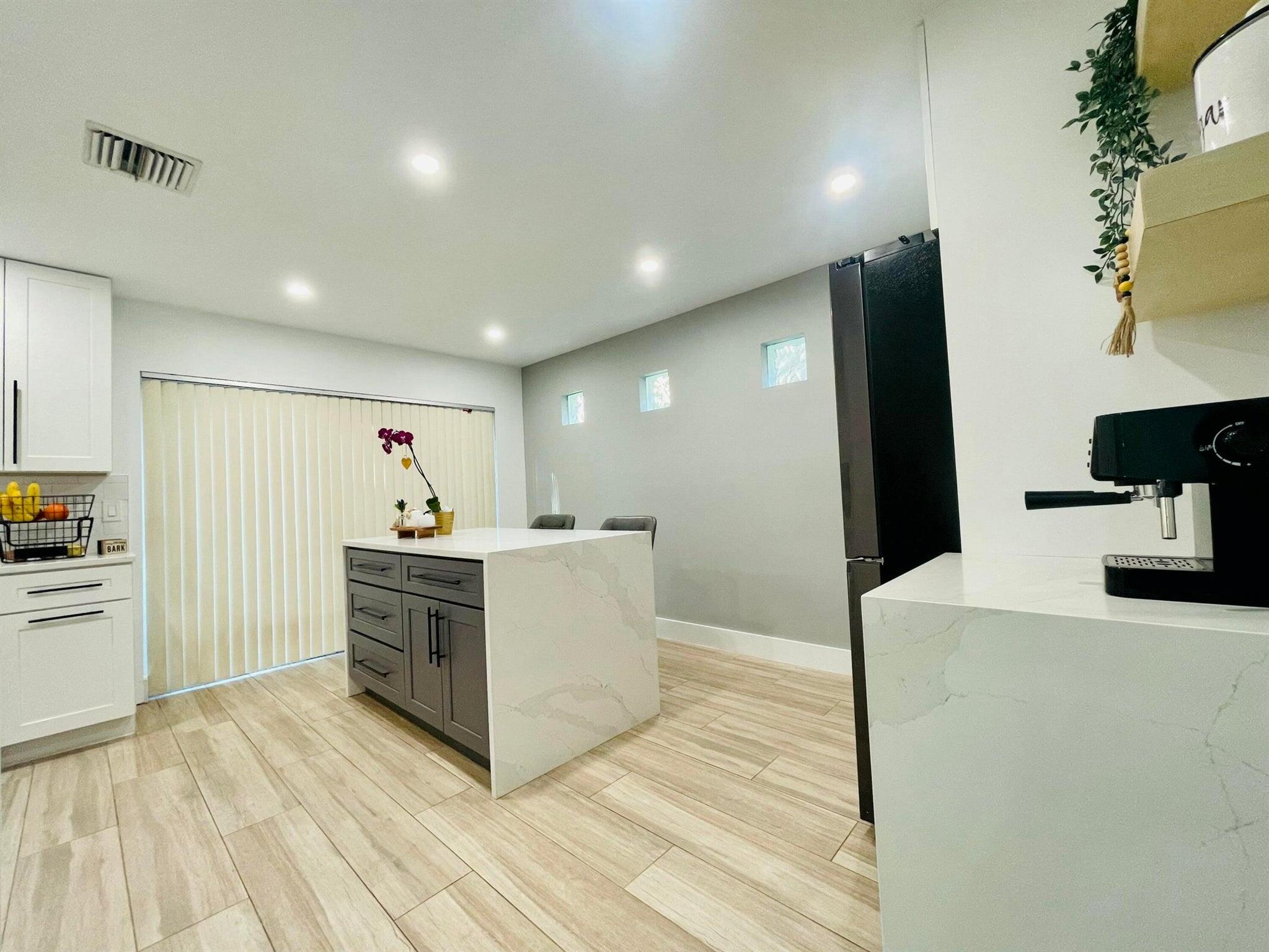 HAMMOCKS AT RIVERGLEN - Residential Lease