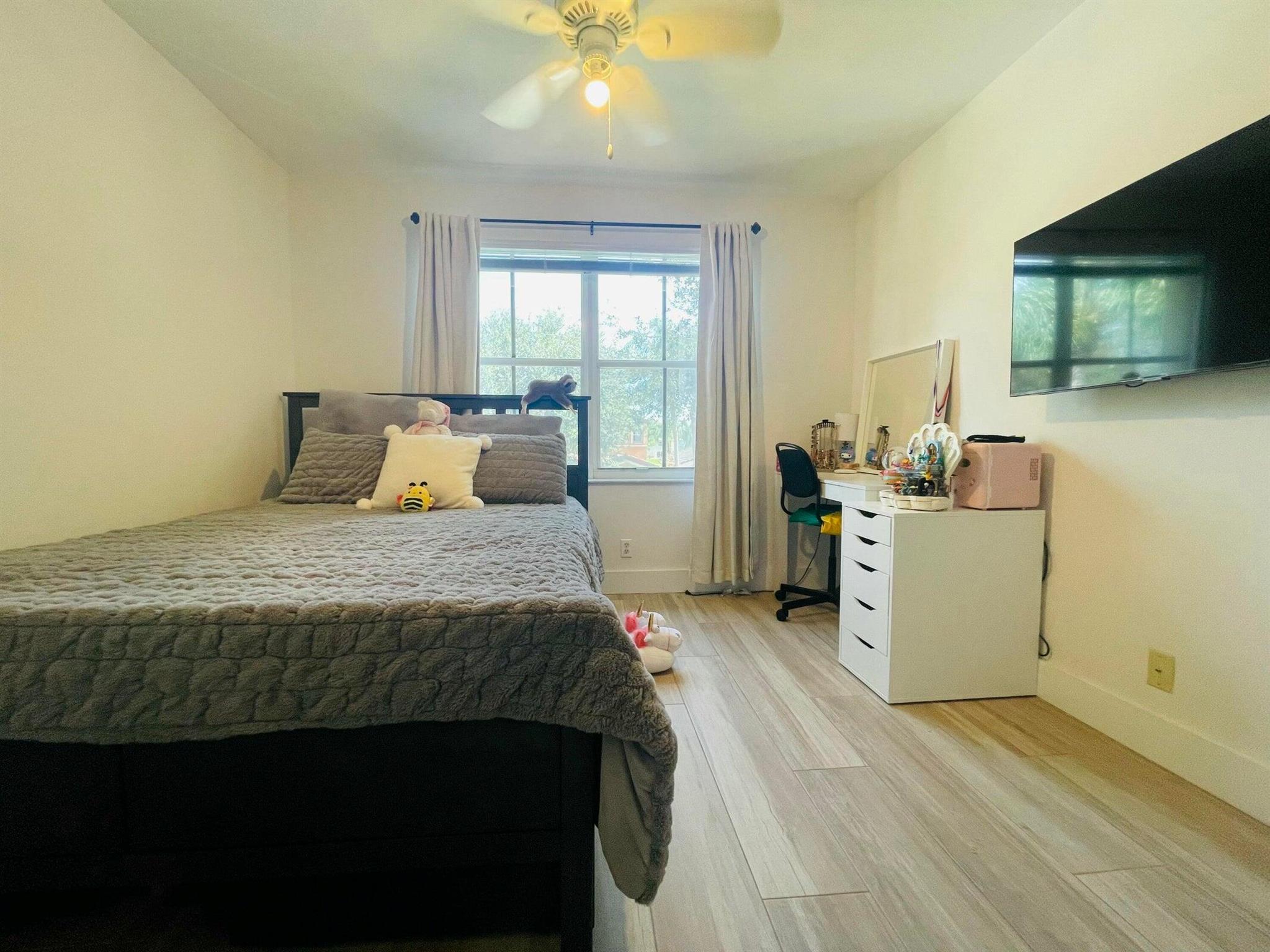 HAMMOCKS AT RIVERGLEN - Residential Lease