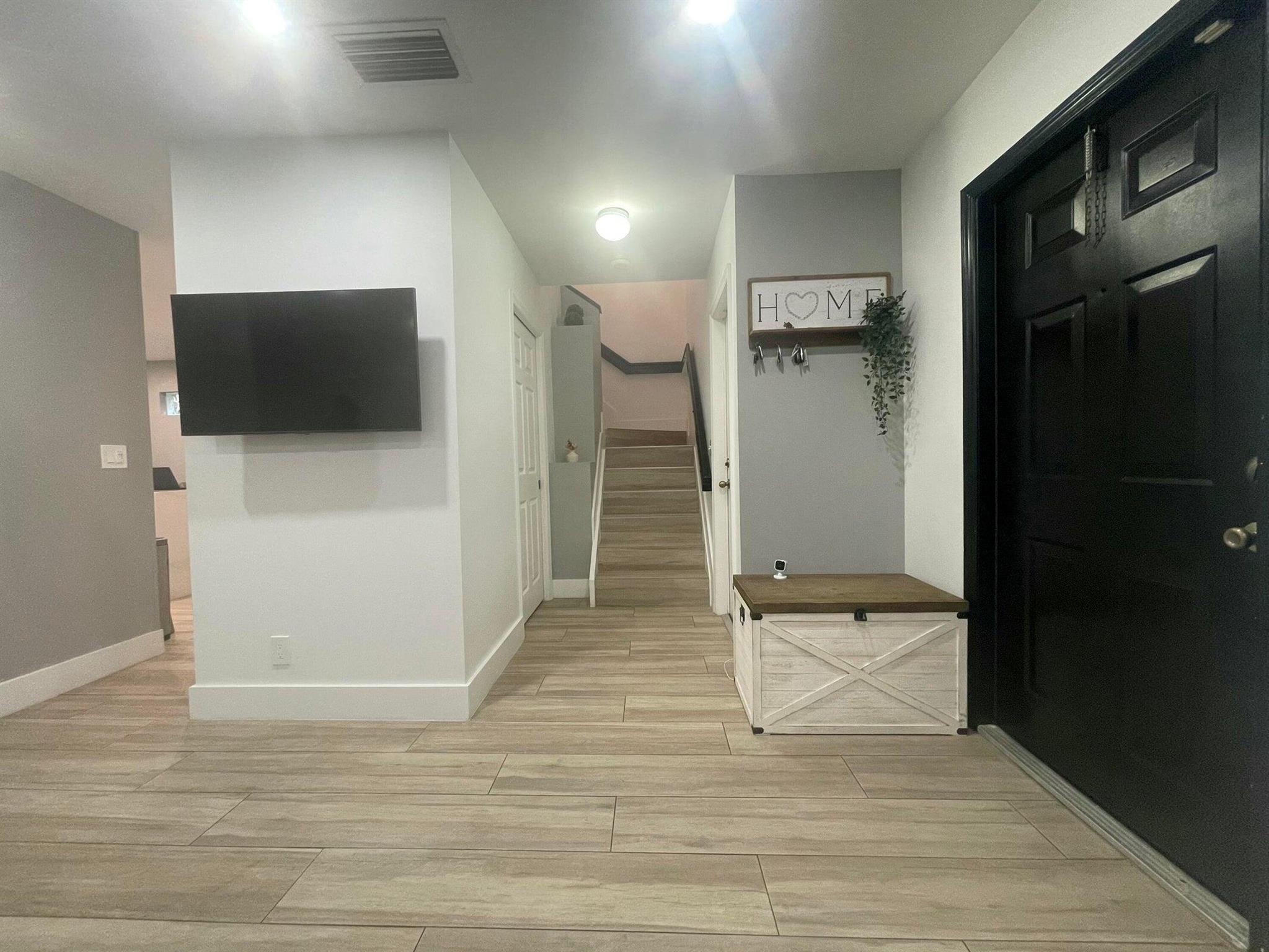 HAMMOCKS AT RIVERGLEN - Residential Lease