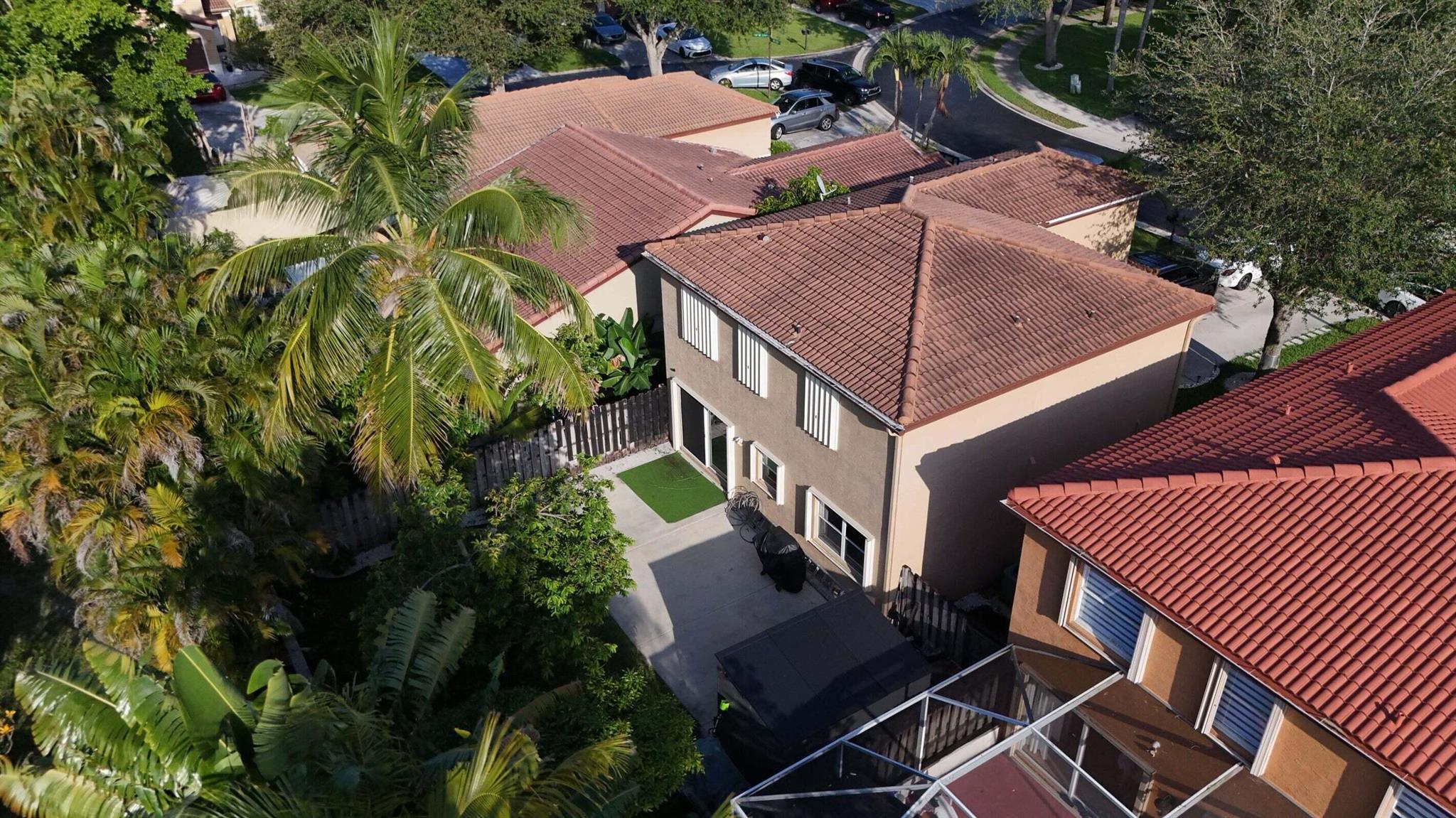 HAMMOCKS AT RIVERGLEN - Residential Lease