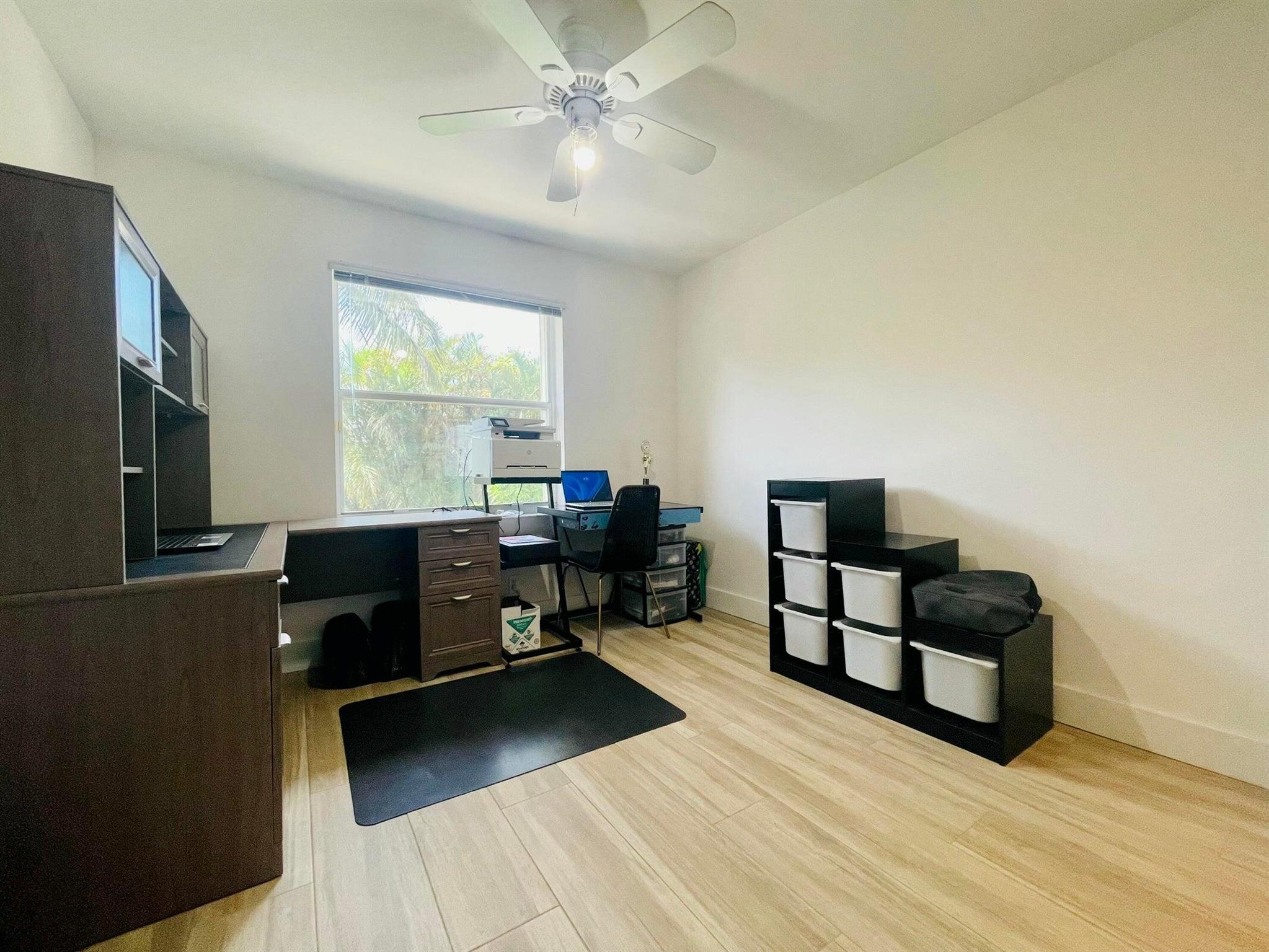 HAMMOCKS AT RIVERGLEN - Residential Lease