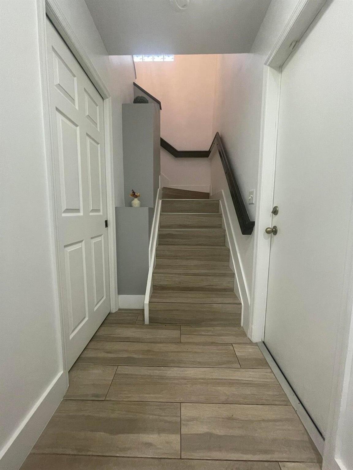 HAMMOCKS AT RIVERGLEN - Residential Lease