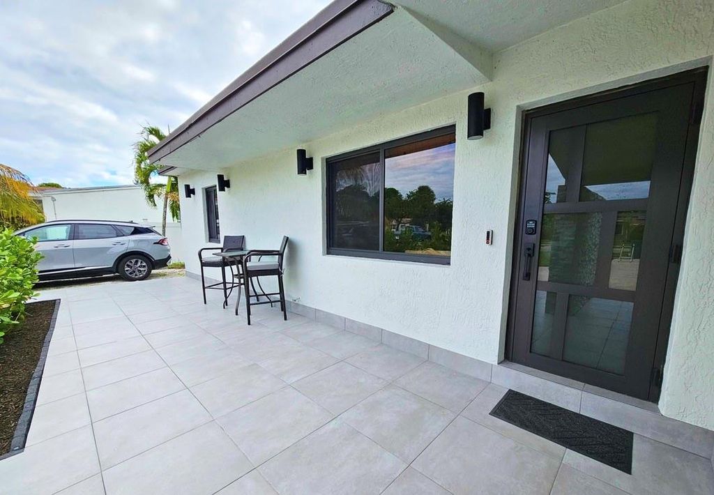 Photo of 3450 Berkeley Boulevard, Fort Lauderdale, FL 33312 (MLS # F10531092)