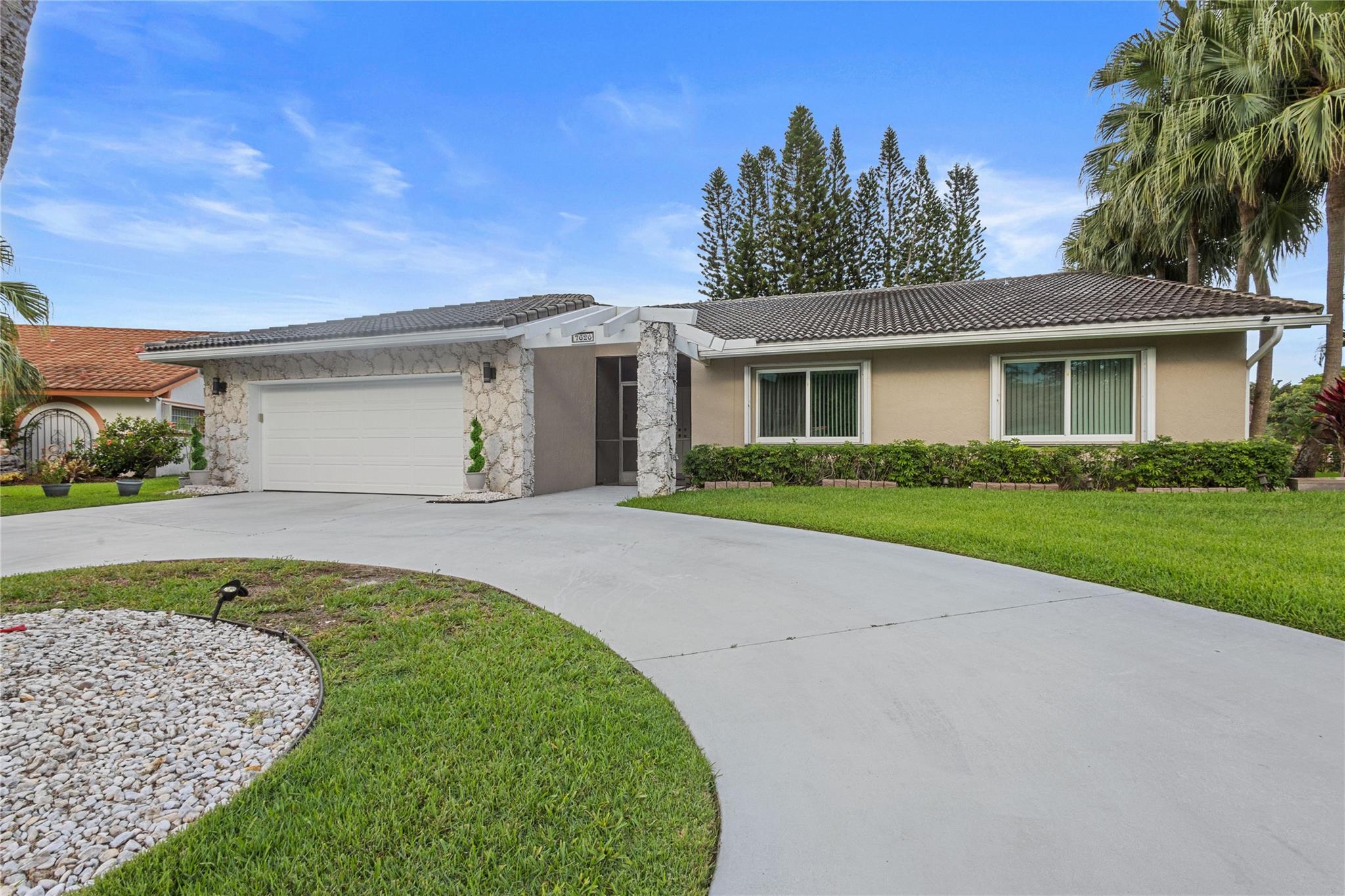Woodmont Tr 57 107-25 B - Residential