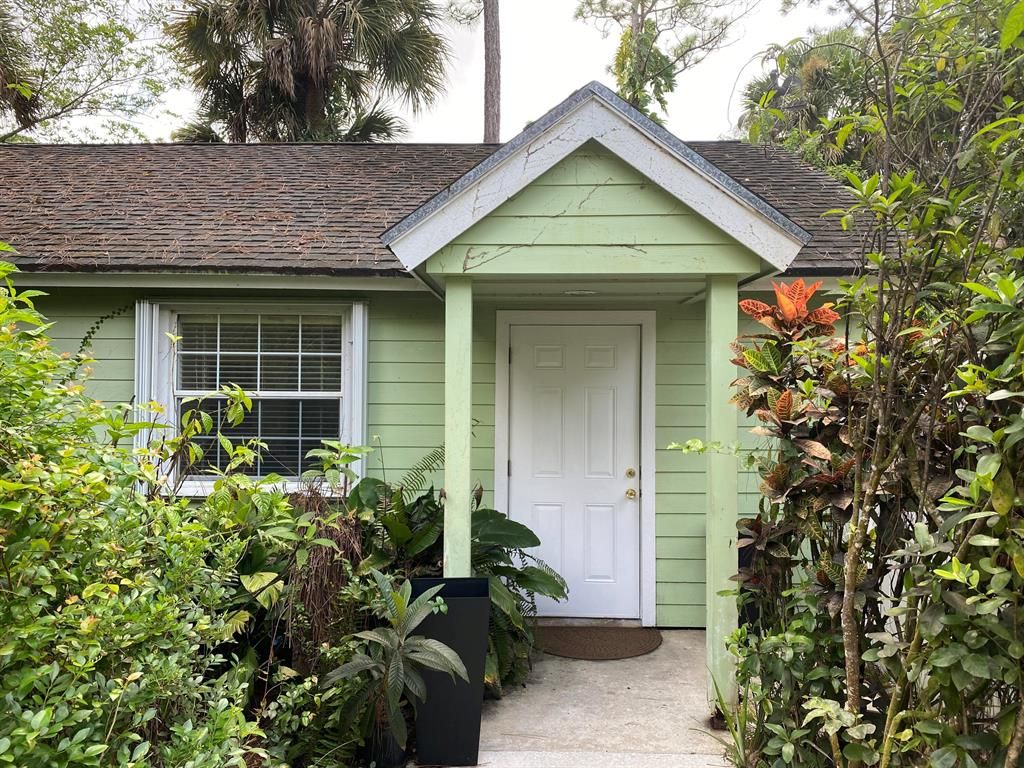 Photo of 9570 150th Court N, Jupiter, FL 33478 (MLS # R10745002)