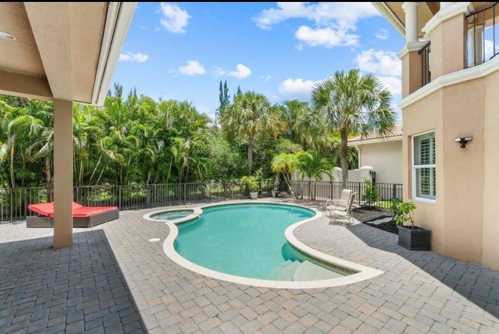 Photo of 544 Edgebrook Lane, West Palm Beach, FL 33411 (MLS # R10957349)