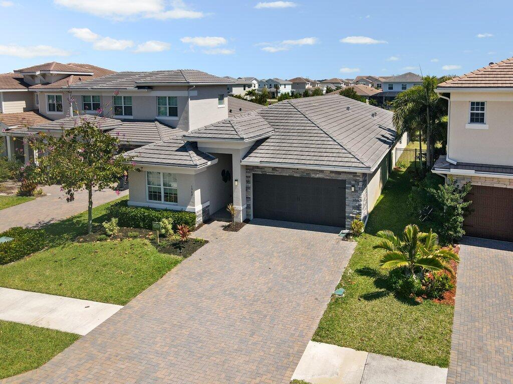 1362 Harvester Crossing