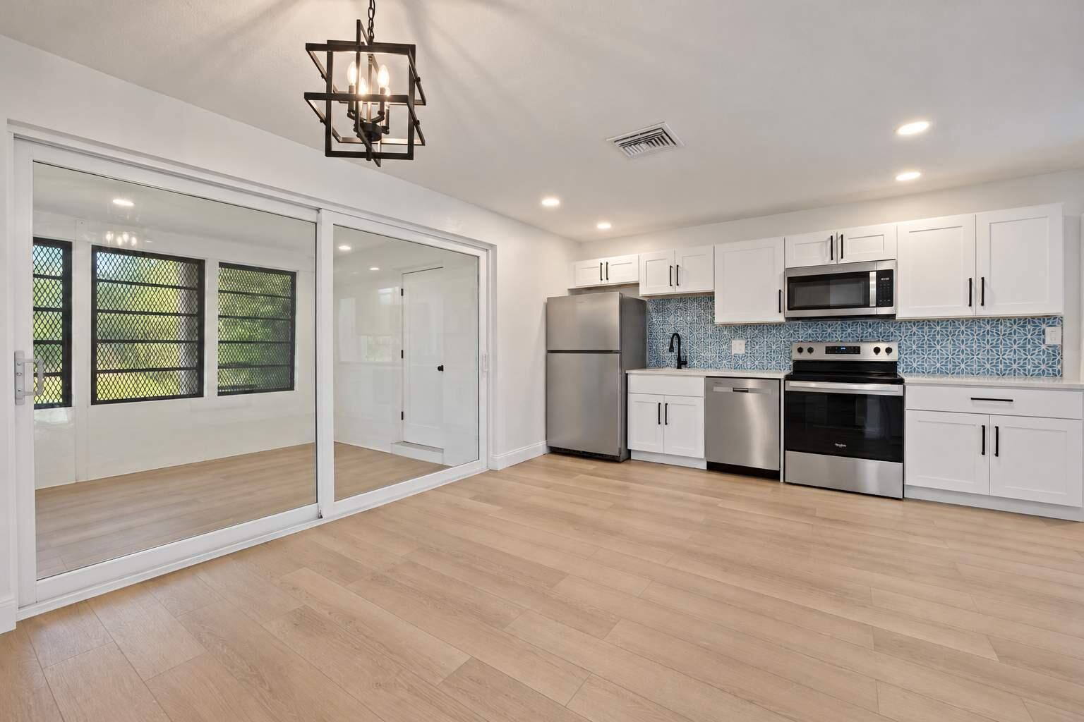 2010 Avenue H