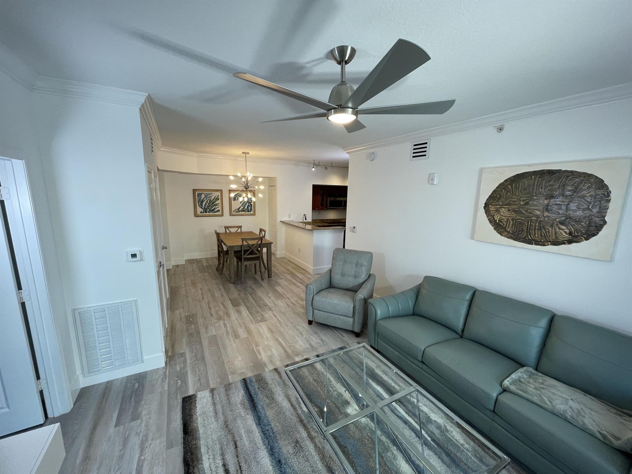 HARBORAGE YACHT CONDO - Residential Lease