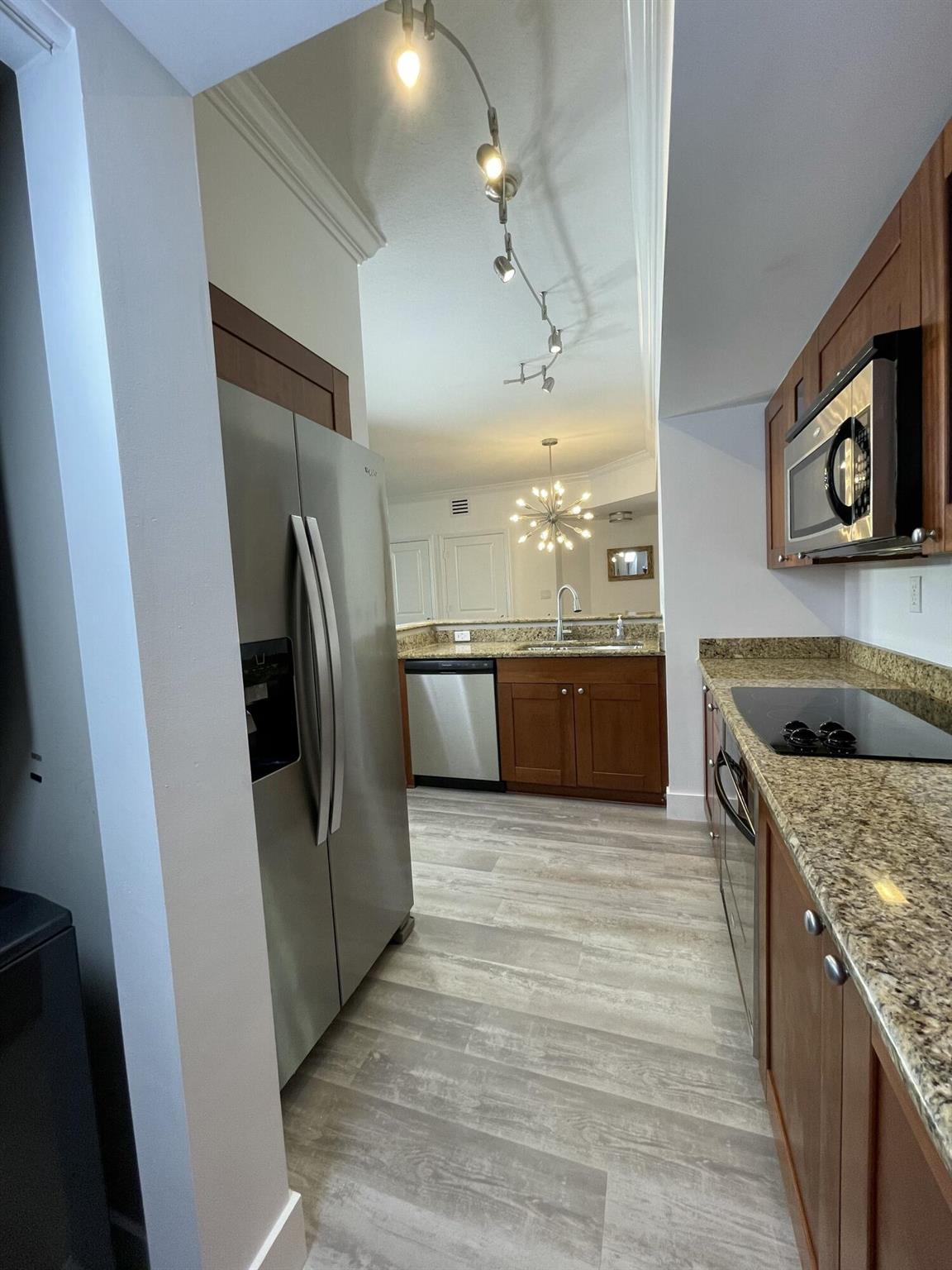 HARBORAGE YACHT CONDO - Residential Lease