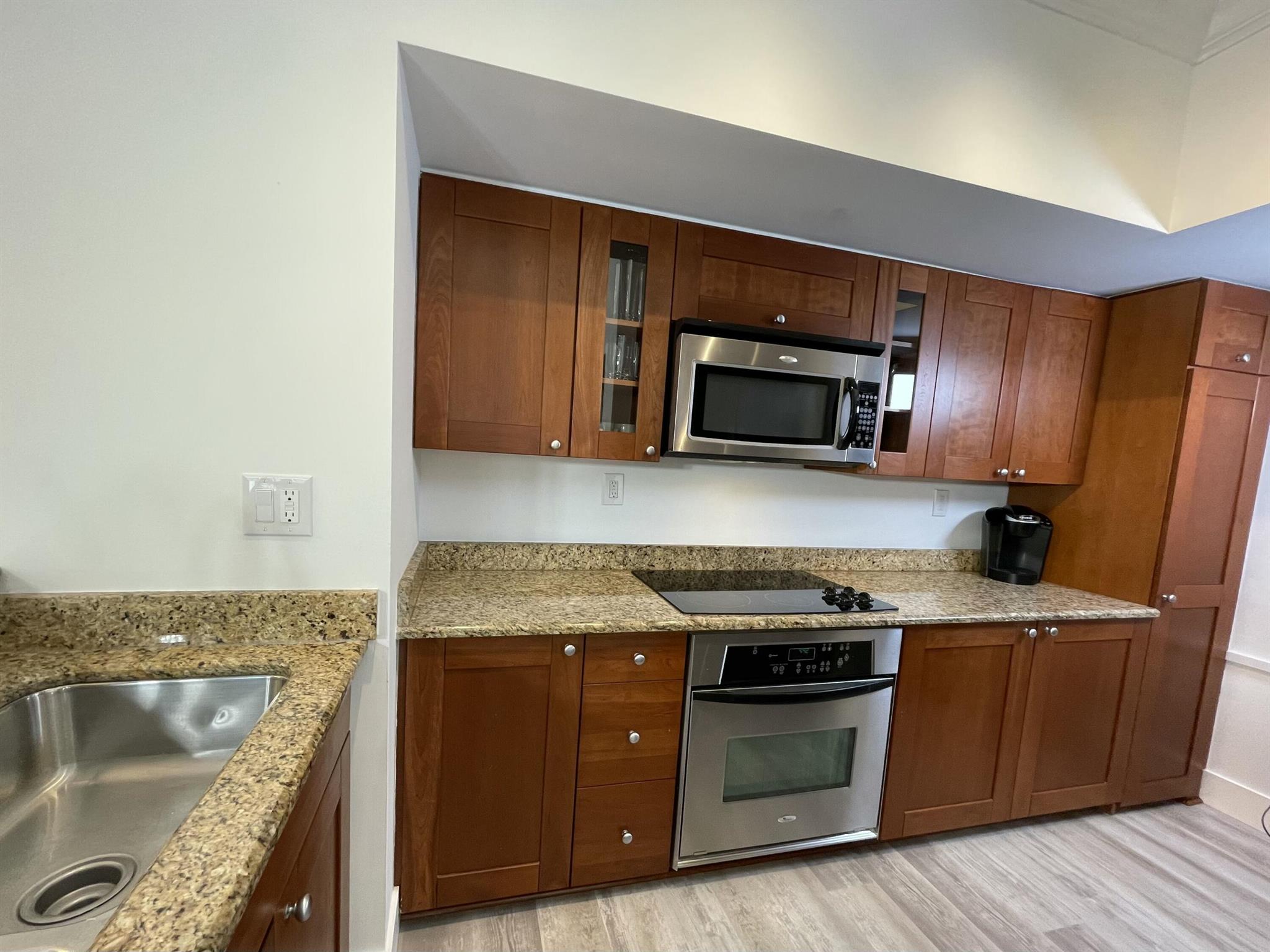 HARBORAGE YACHT CONDO - Residential Lease