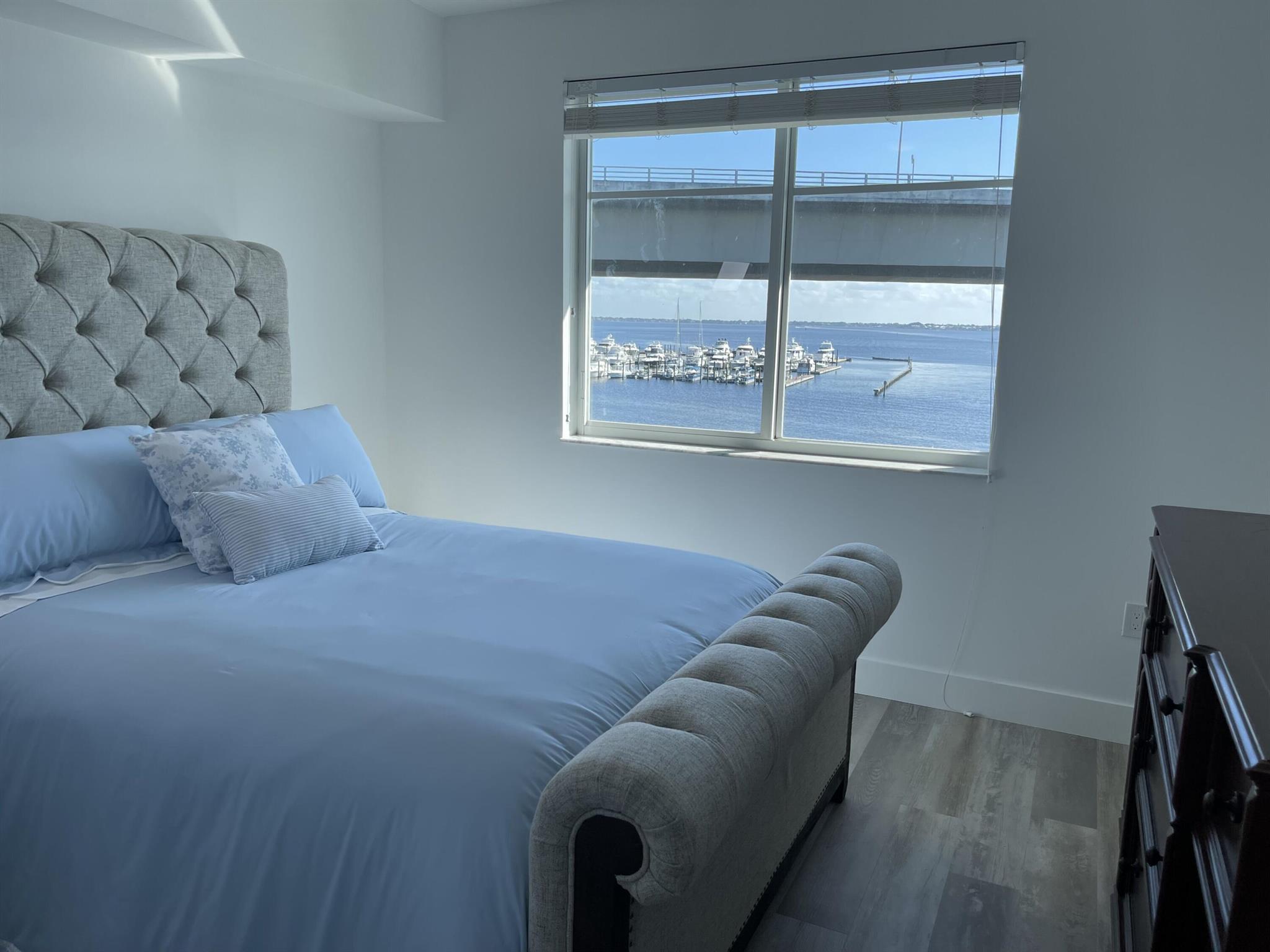 HARBORAGE YACHT CONDO - Residential Lease