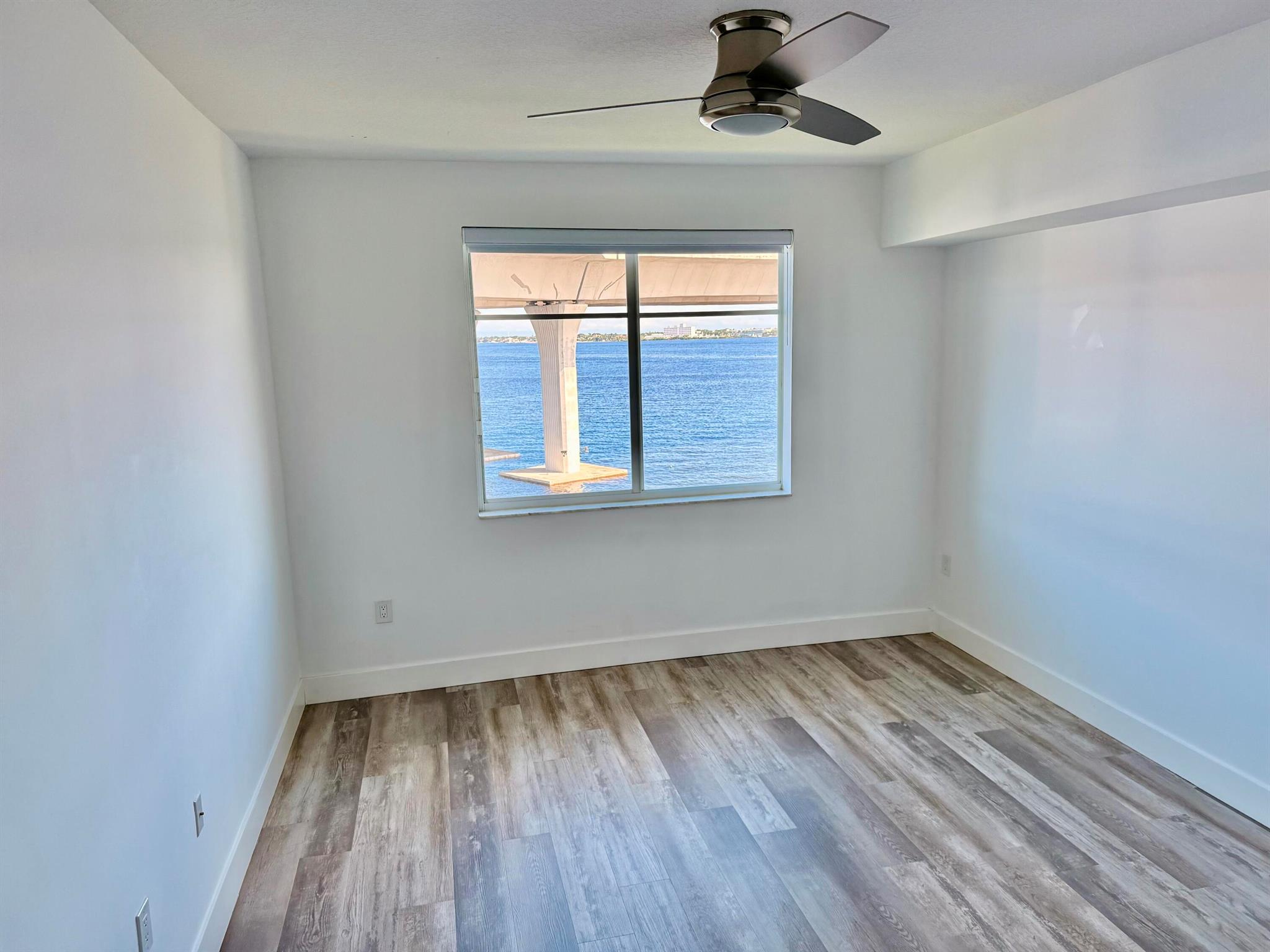 HARBORAGE YACHT CONDO - Residential Lease