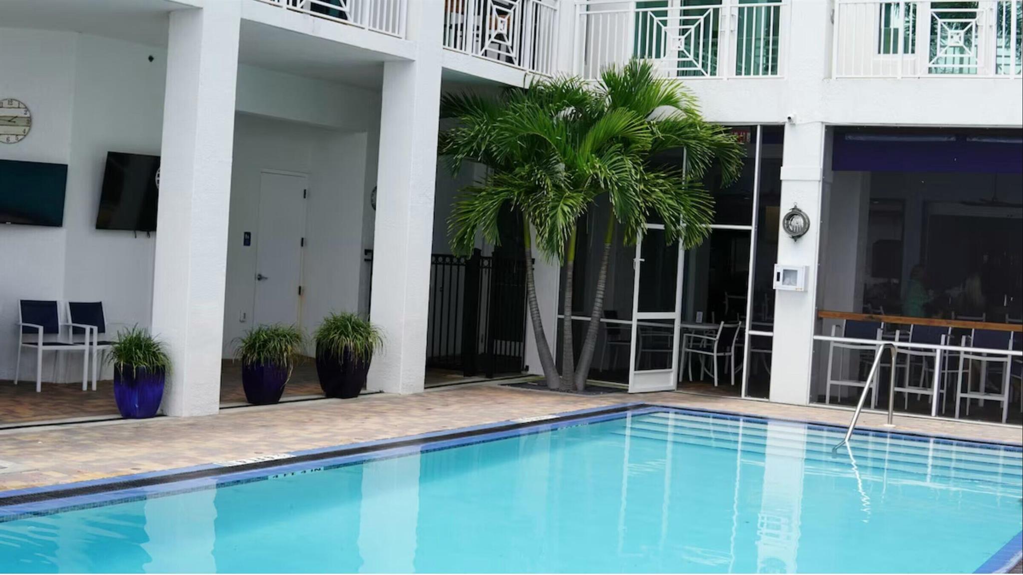 HARBORAGE YACHT CONDO - Residential Lease