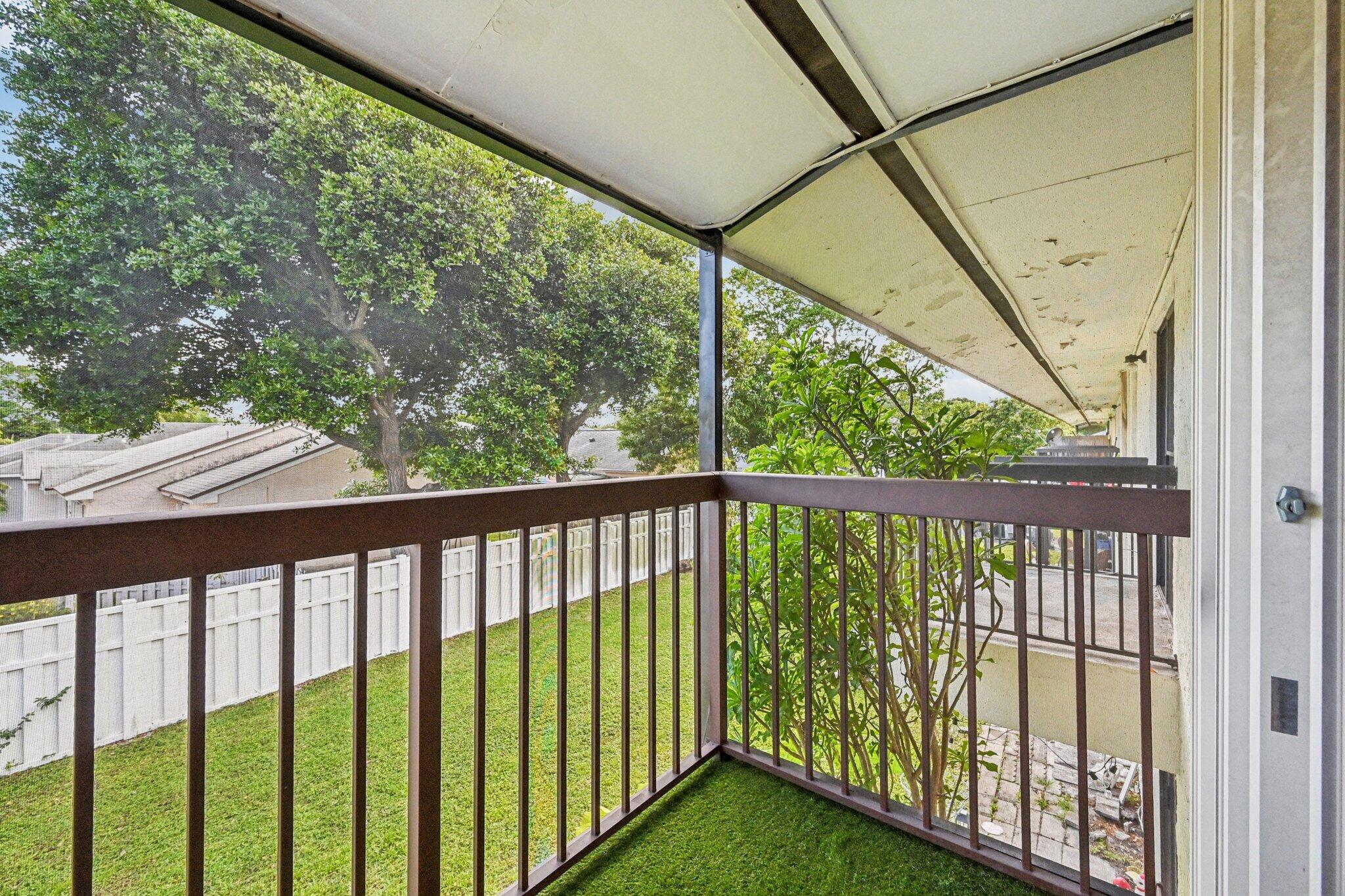 SHAKER WOODS VILLAGE - Residential