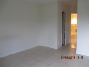 SHADY OAKS OF PALM BEACH POLO & COUNTRY - Residential