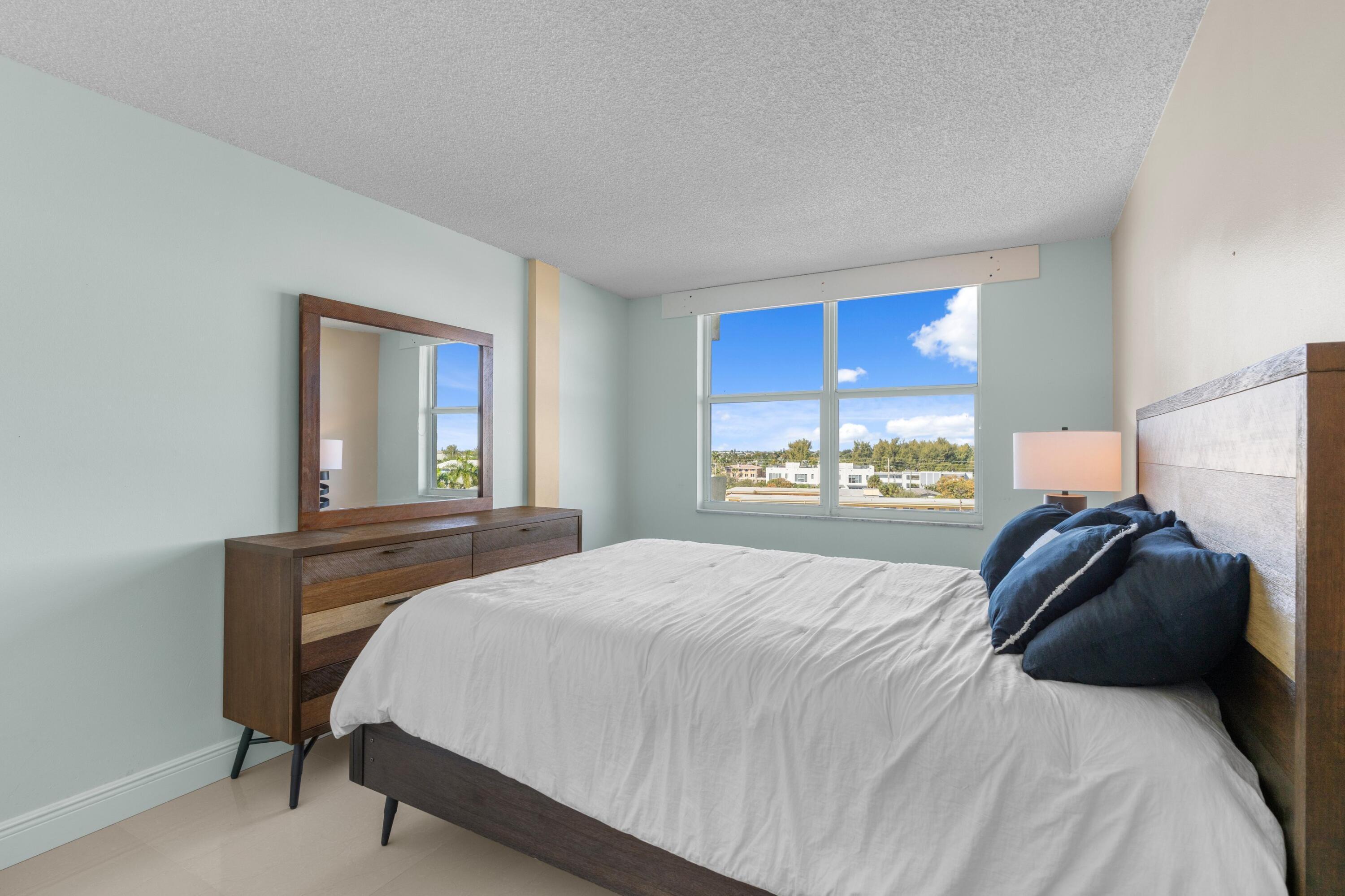 TRADEWINDS OF POMPANO CONDO - Residential Lease