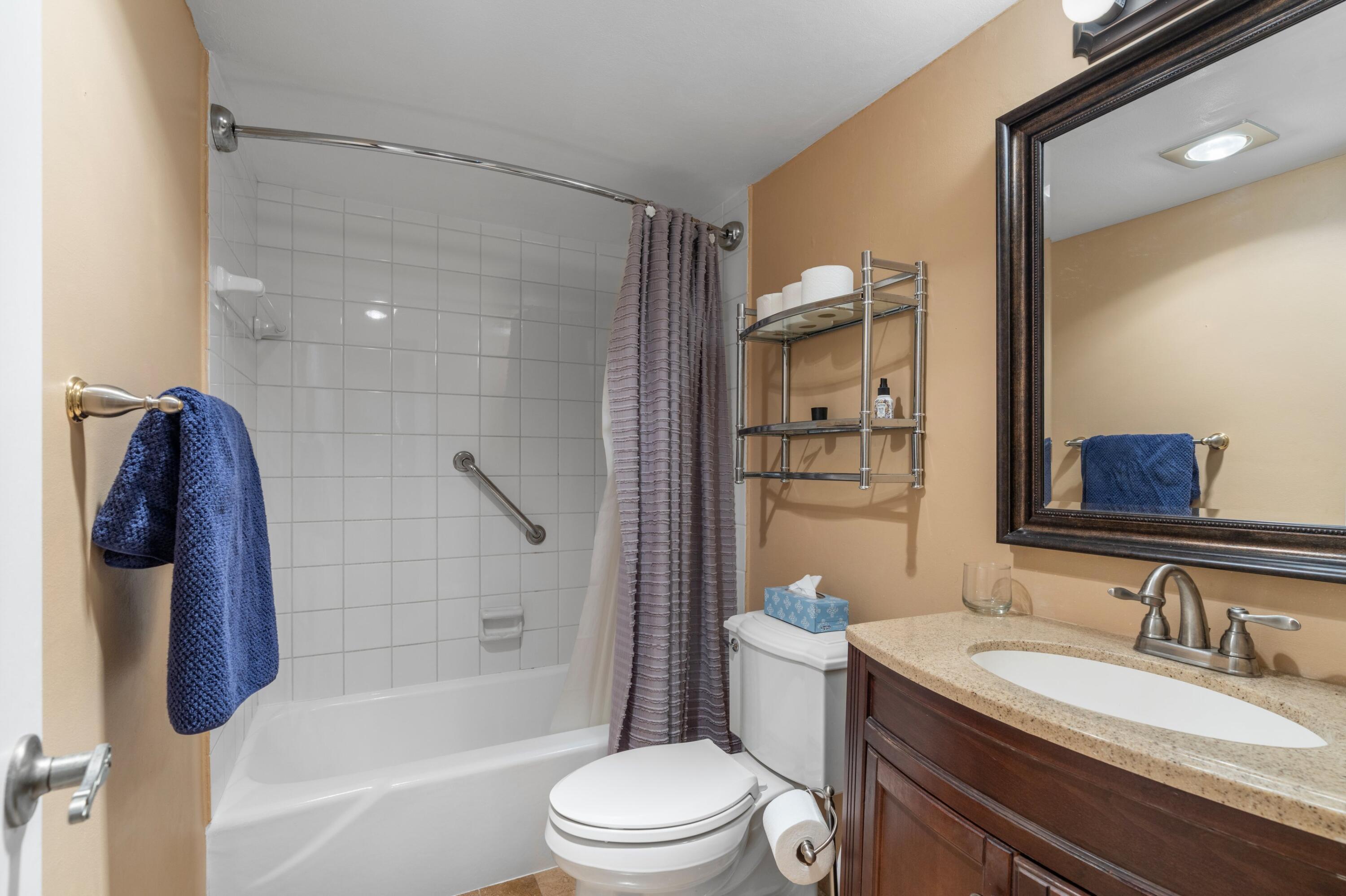 TRADEWINDS OF POMPANO CONDO - Residential Lease