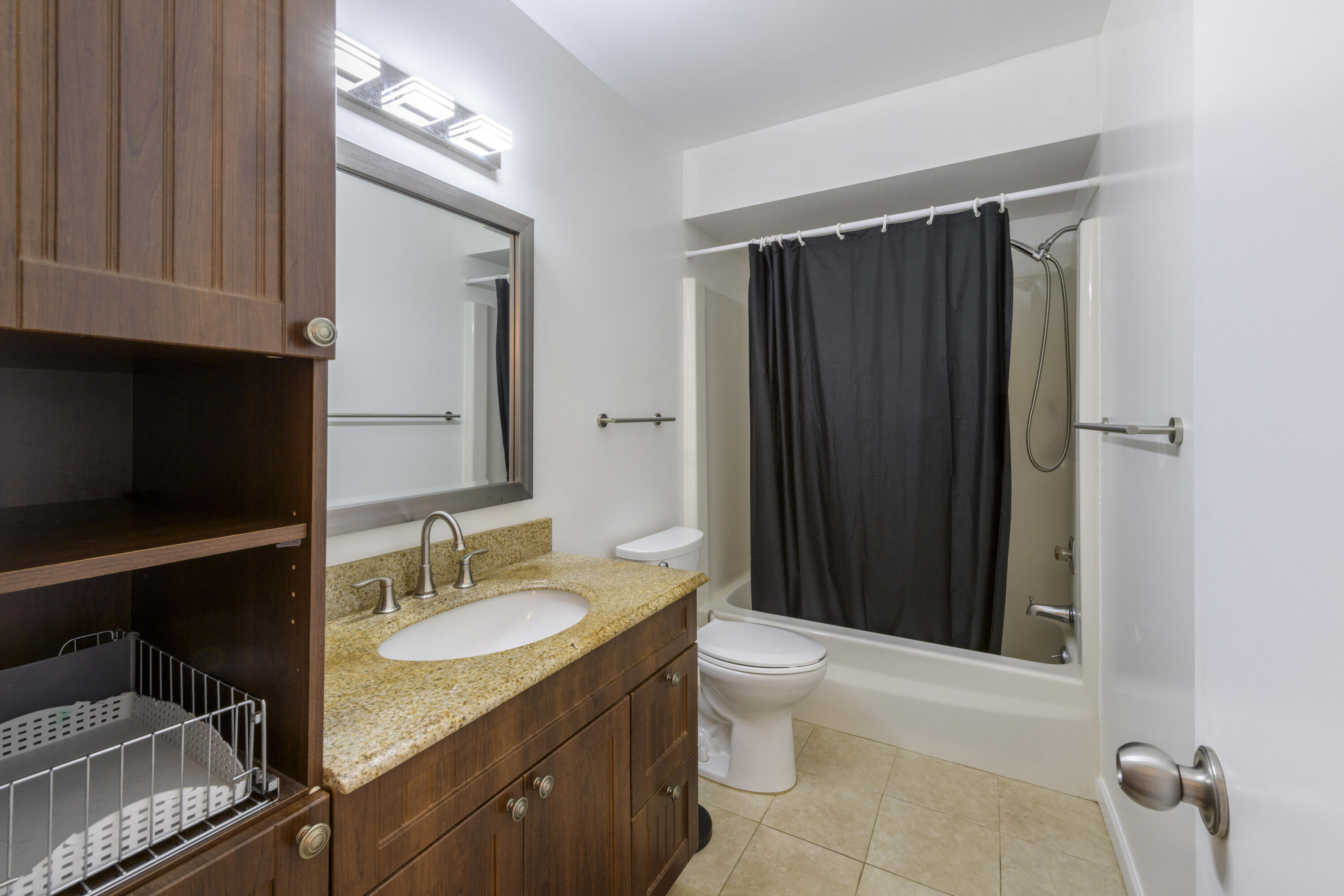 VISTA DEL LAGO CONDO - Residential
